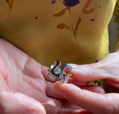 0.30 Carat White Diamond G Color VS1 Unisex 18k Gold Band Design Ring