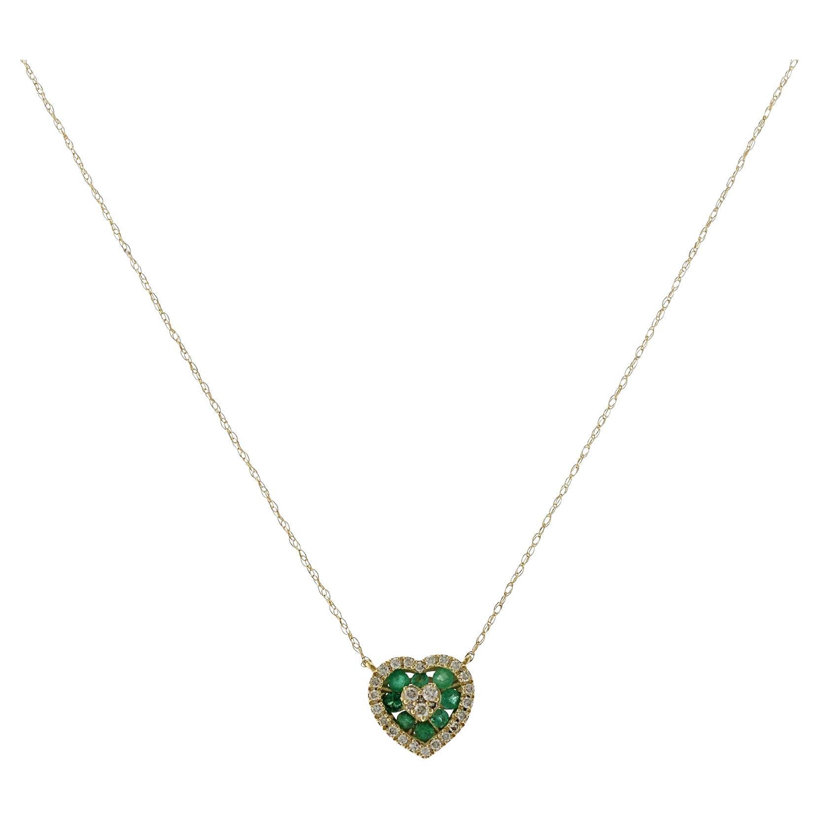 0.30 CT Esmeralda 0.25 CT Diamante Collar Colgante Corazón Oro Amarillo 14K 18" en venta