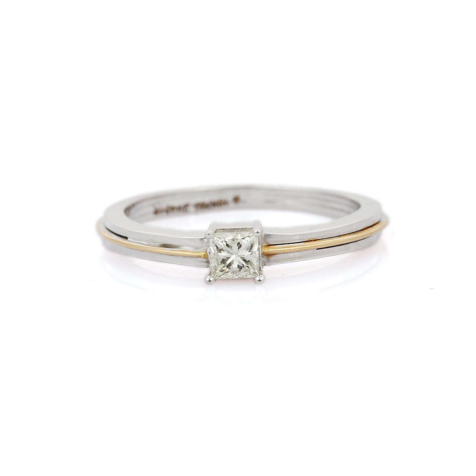 En vente :  Bague de fiançailles unisexe en or blanc 18 carats avec diamant solitaire de 0,30 carat 7