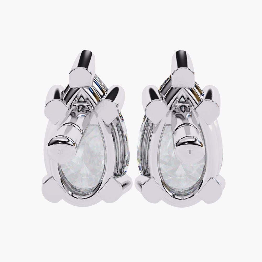 Contemporary 0.30 Ctw Pear-Shaped Diamond Stud Earrings 14K Gold For Sale