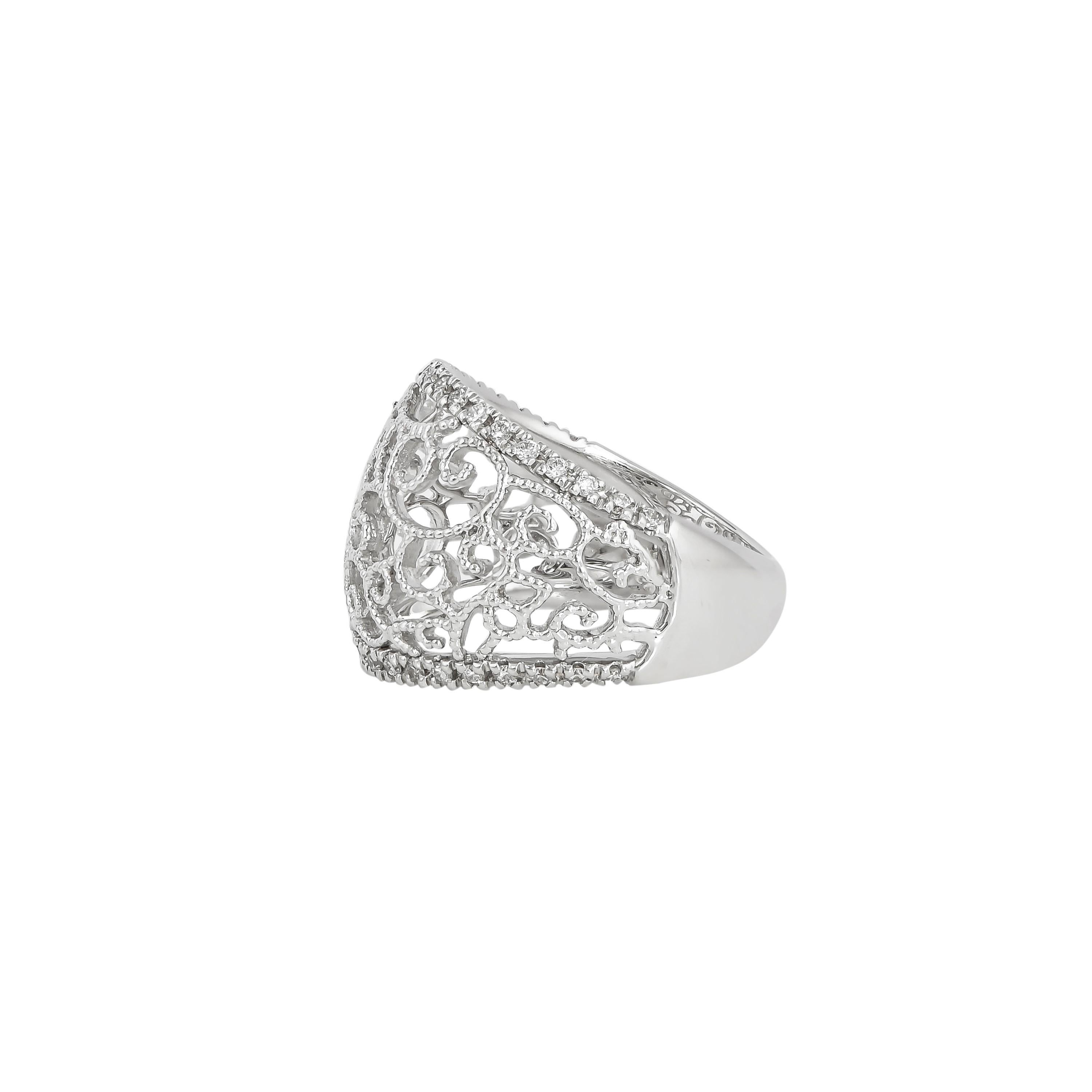 Contemporary 0.304 Carat Diamond Ring in 18 Karat White Gold For Sale