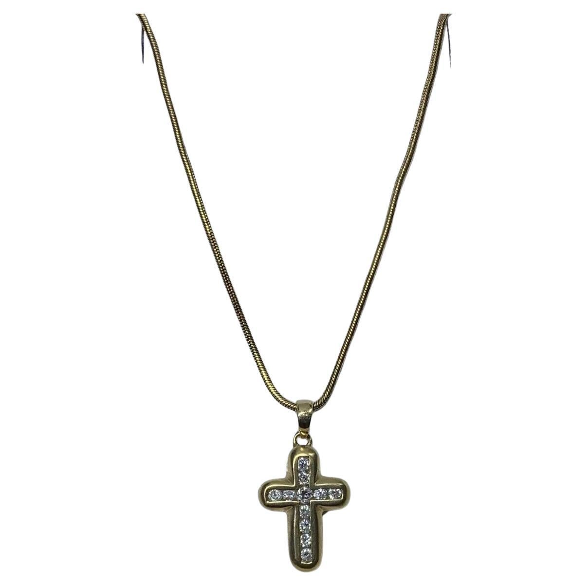 0.30ct Diamond chunky cross pendant necklace in 18ct yellow gold