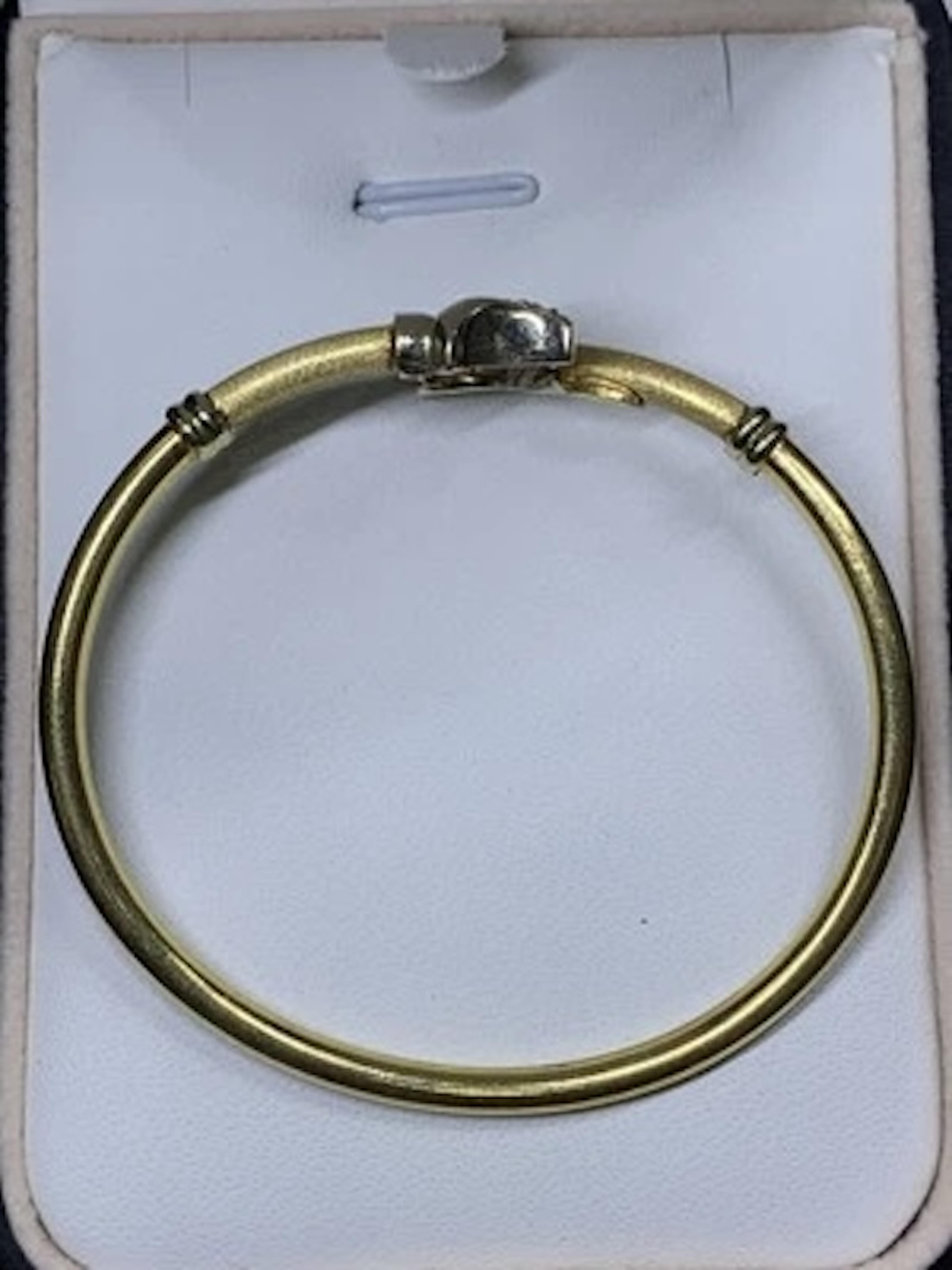 0.30ct Diamond Moon Chunky Bangle Bracelet 18ct Yellow Gold 6 Inches 9.0g For Sale 3