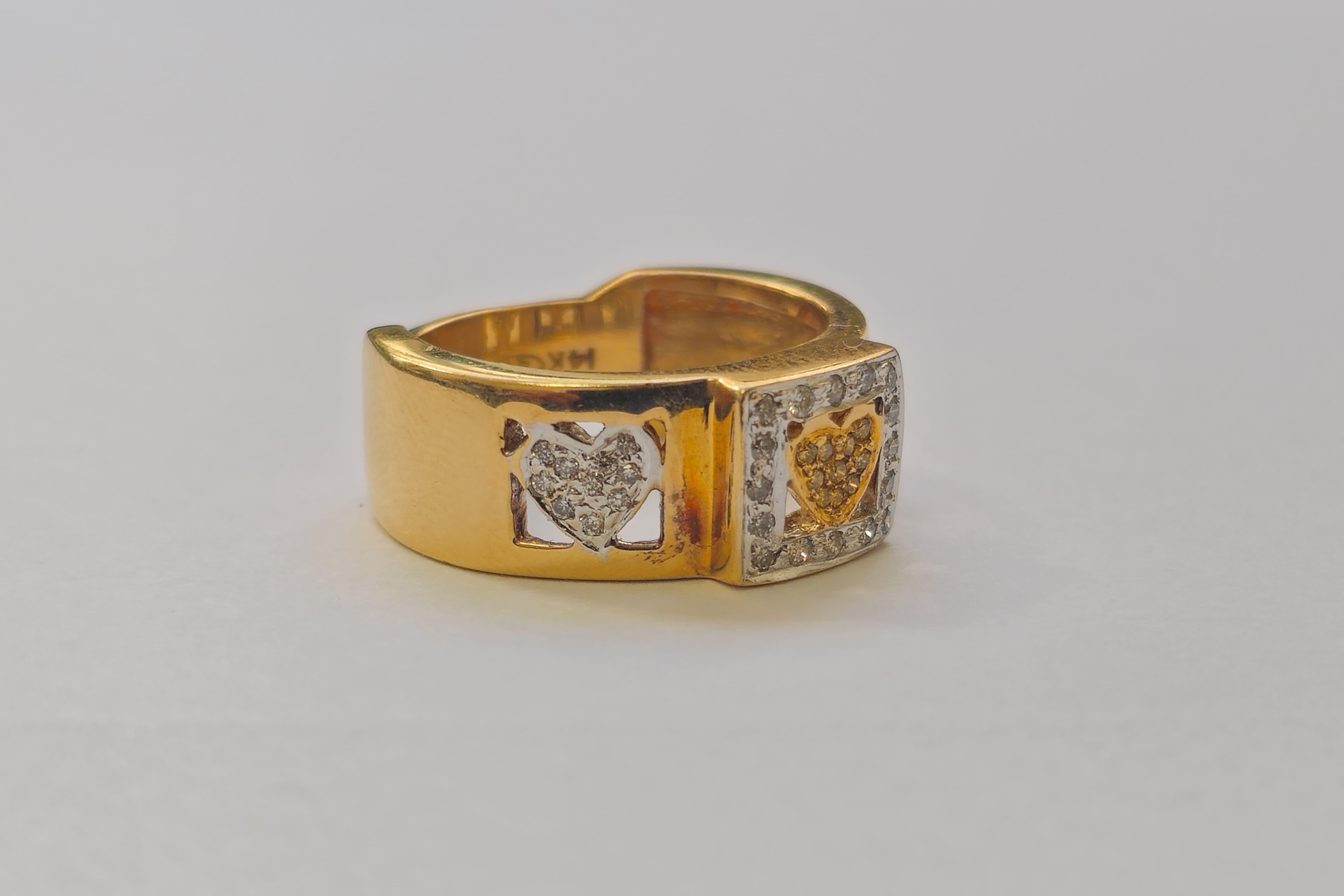 This 14k gold ring, weighing 8.2 grams, boasts a total of 0.30 carats of diamonds with SI1 clarity and G color, adding brilliance and sophistication. With a ring size of US 6.75, it offers a perfect fit for its wearer. The design exudes classic