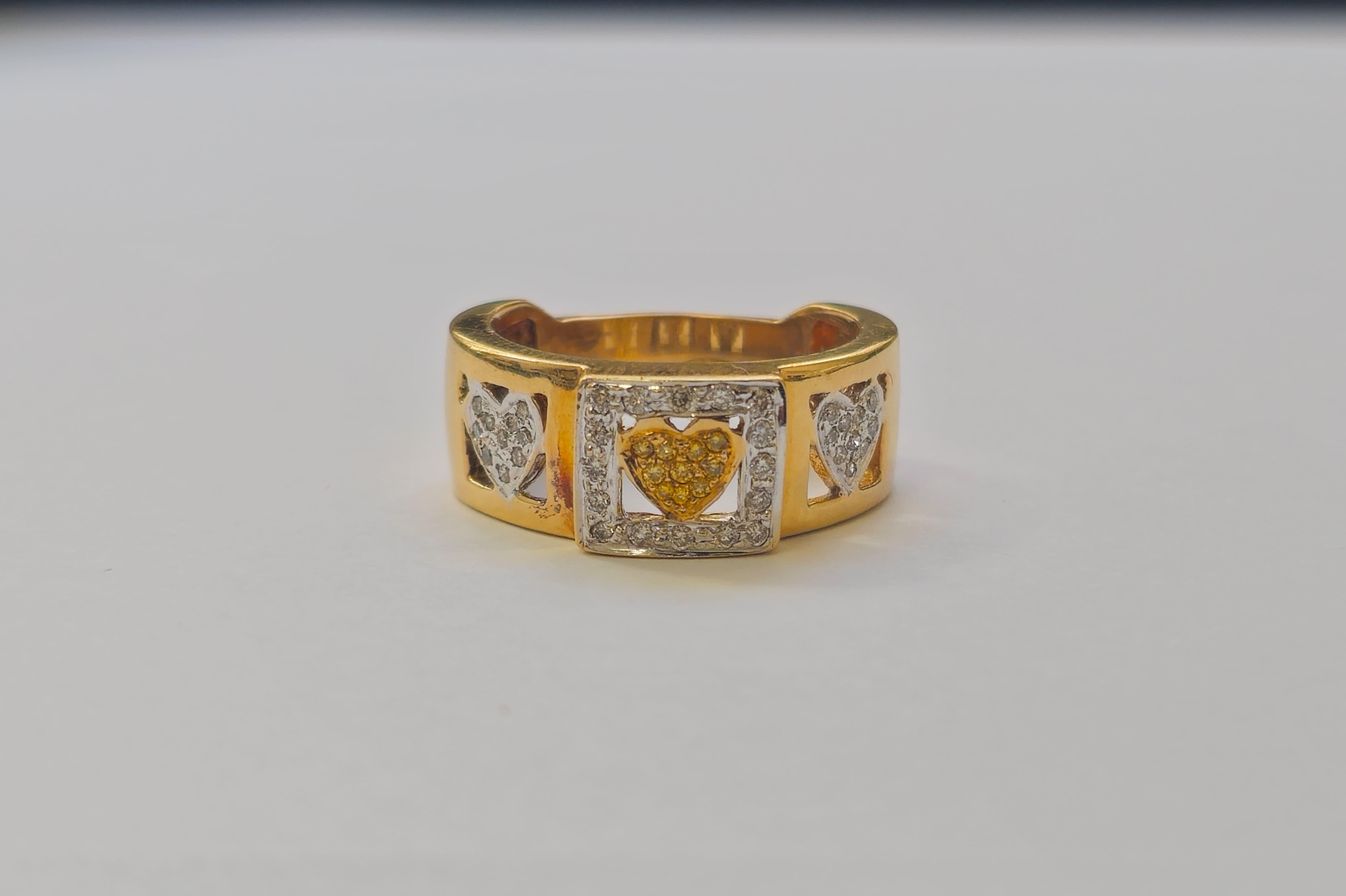 0.30ct Diamond Ring in 14k Yellow Gold In Excellent Condition For Sale In Miami, FL