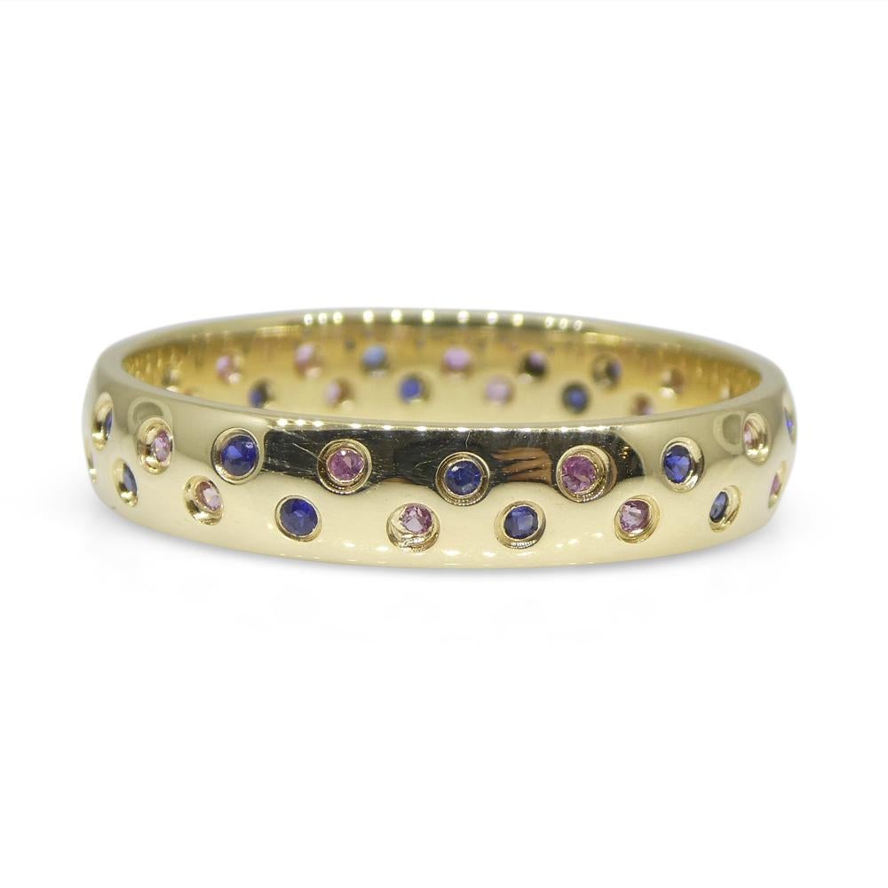 Contemporary 0.30ct Pink & Blue Sapphire Starry Sky Band Ring set in 14k Yellow Gold For Sale