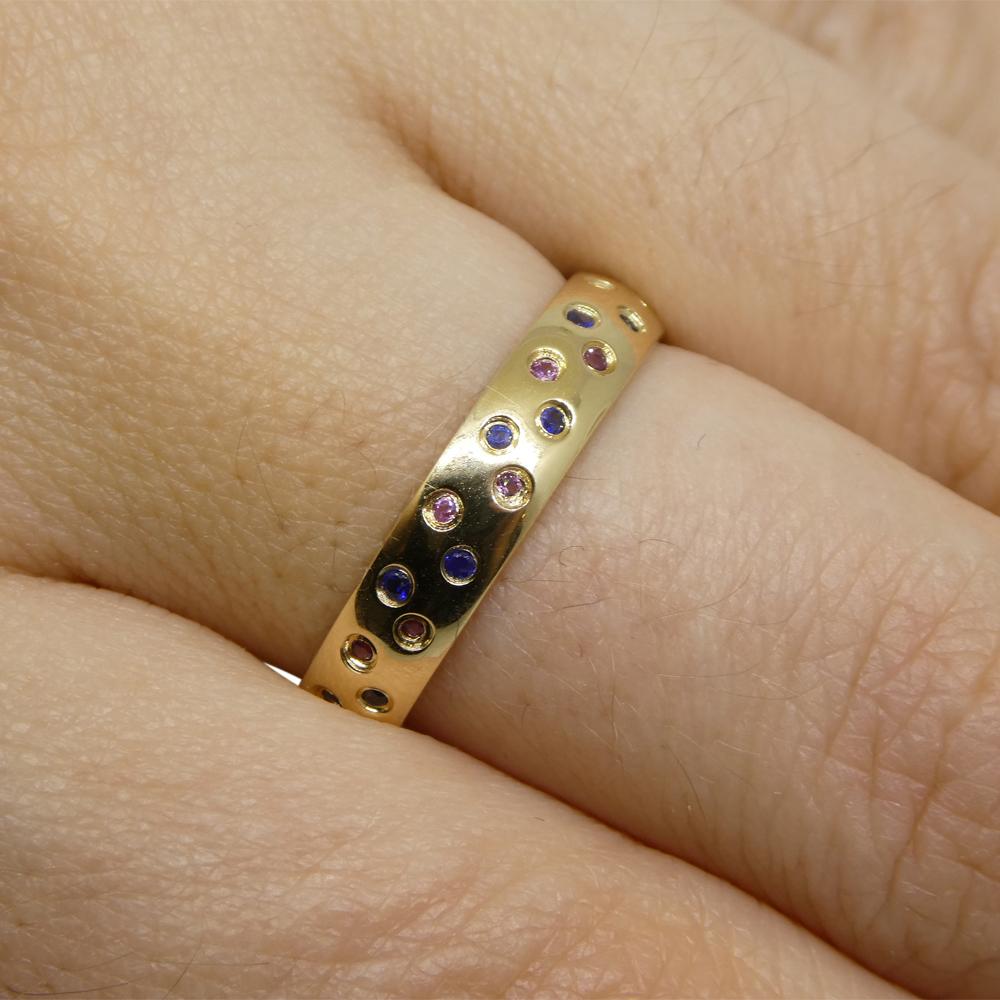 0.30ct Pink & Blue Sapphire Starry Sky Band Ring set in 14k Yellow Gold For Sale 2