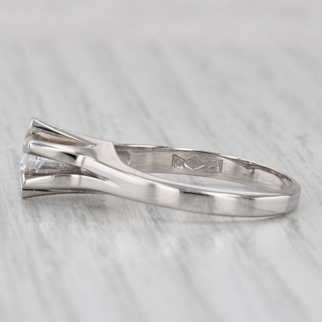 Women's or Men's 0.30ct Round Diamond Solitaire Engagement Ring 900 Platinum Size 7 COA Japan For Sale