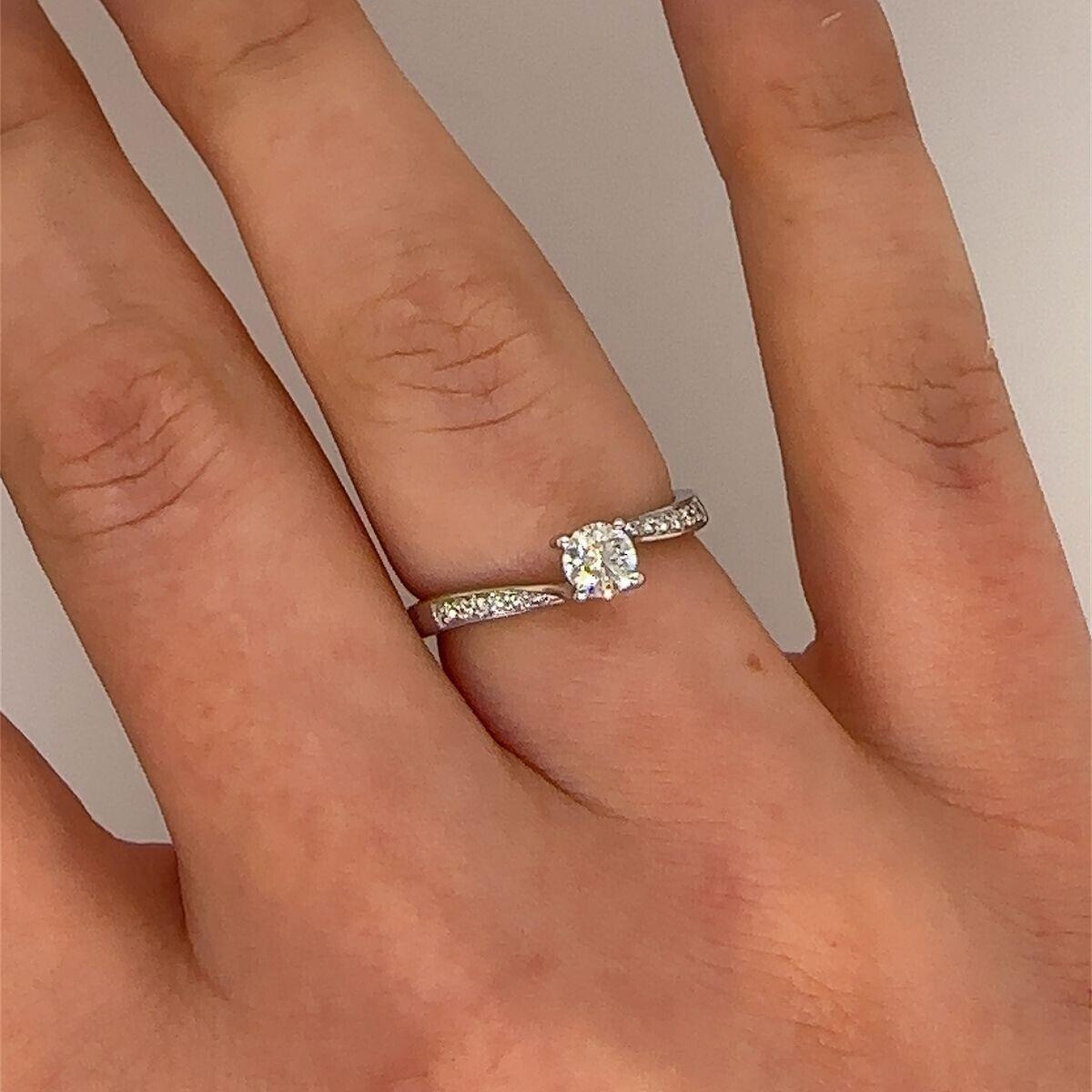 0.30ct Solitaire Diamond Ring in 18ct White Gold For Sale 1