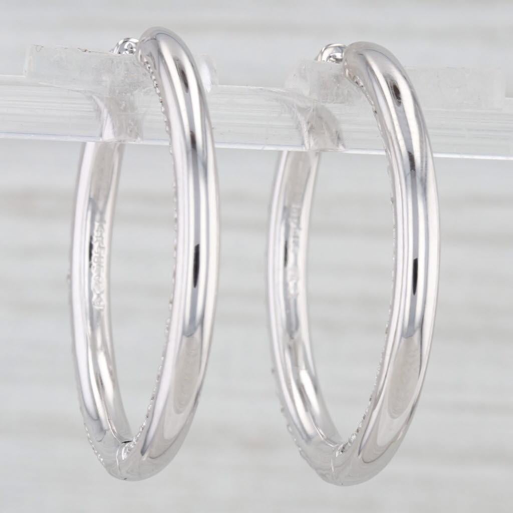 Orecchini a cerchio con diamante Inside Out da 0,30 ct. in oro bianco 14k con cerchi a cerniera In condizioni buone in vendita a McLeansville, NC