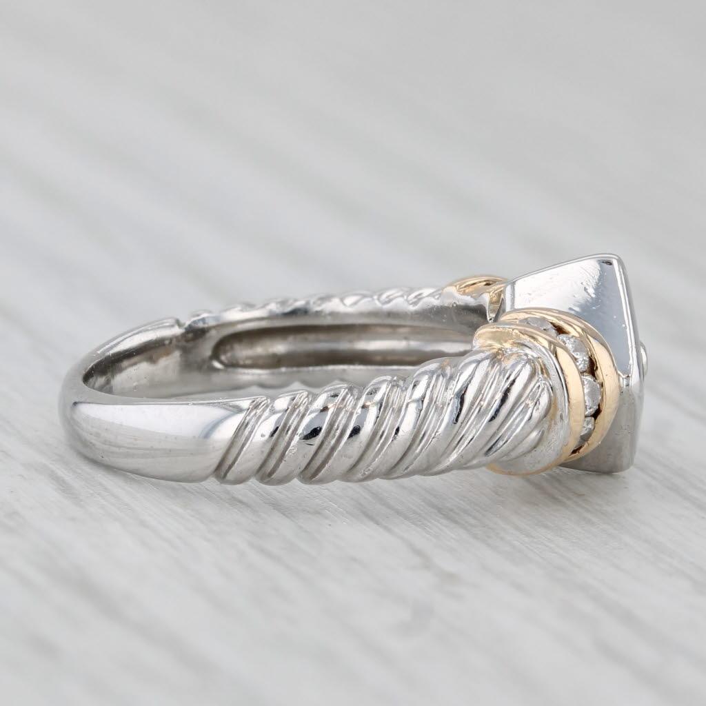 Gemstone Information:
- Natural Diamonds -
Total Carats - 0.30ctw
Cut - Round Brilliant
Color - I - J
Clarity - SI2 - I1

Metal: 14k White & Yellow Gold 
Weight: 5.5 Grams 
Stamps: 14k
Face Height: 8.6 mm 
Rise Above Finger: 5.5 mm
Band / Shank