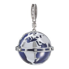 0.38 Carat Diamonds 18kt White Gold Pendant "Il Mappamondo" with Lapis Sphere