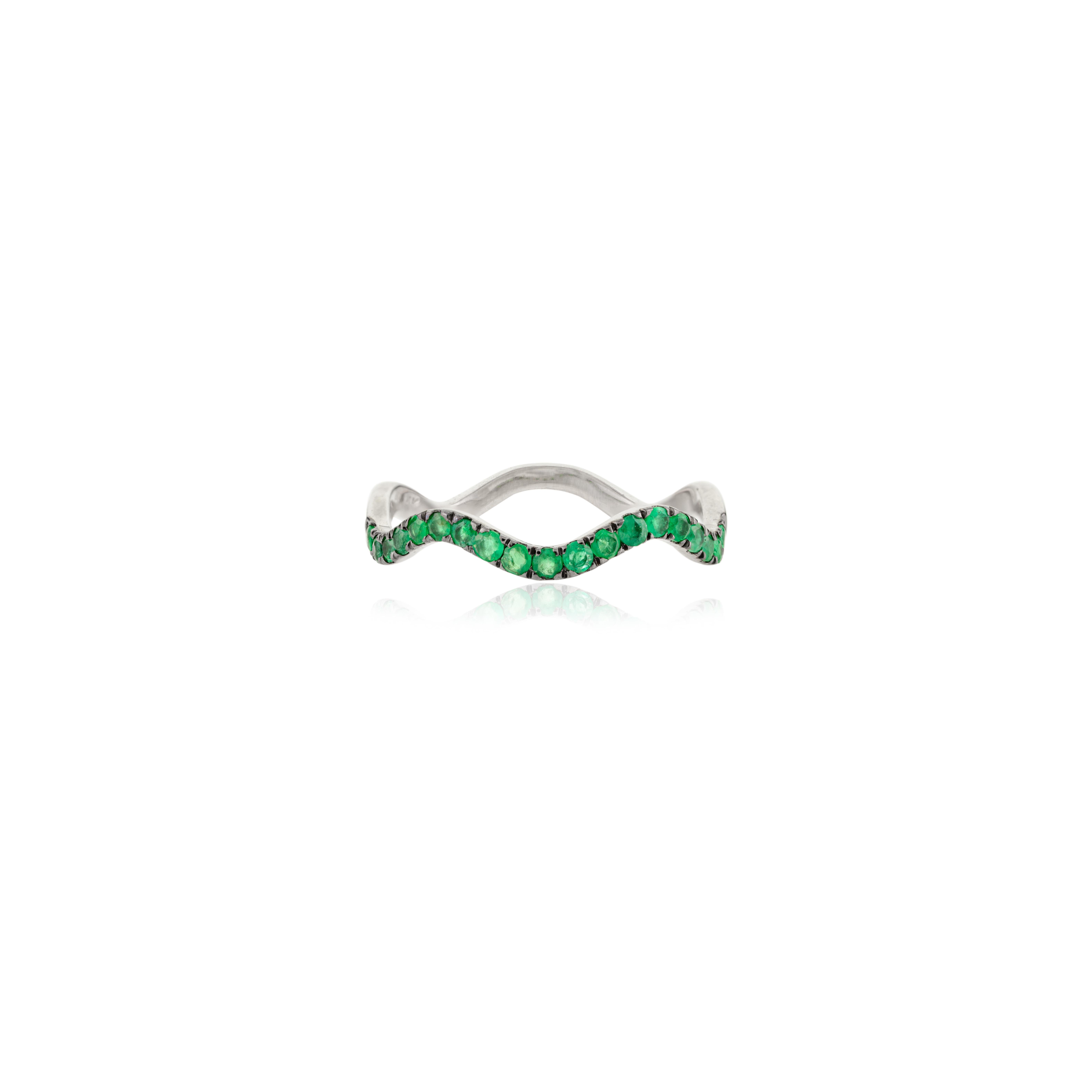 For Sale:  0.31ct Handcrafted Zambian Emerald in 14k Solid White Gold Wavy Ring For Woman 3