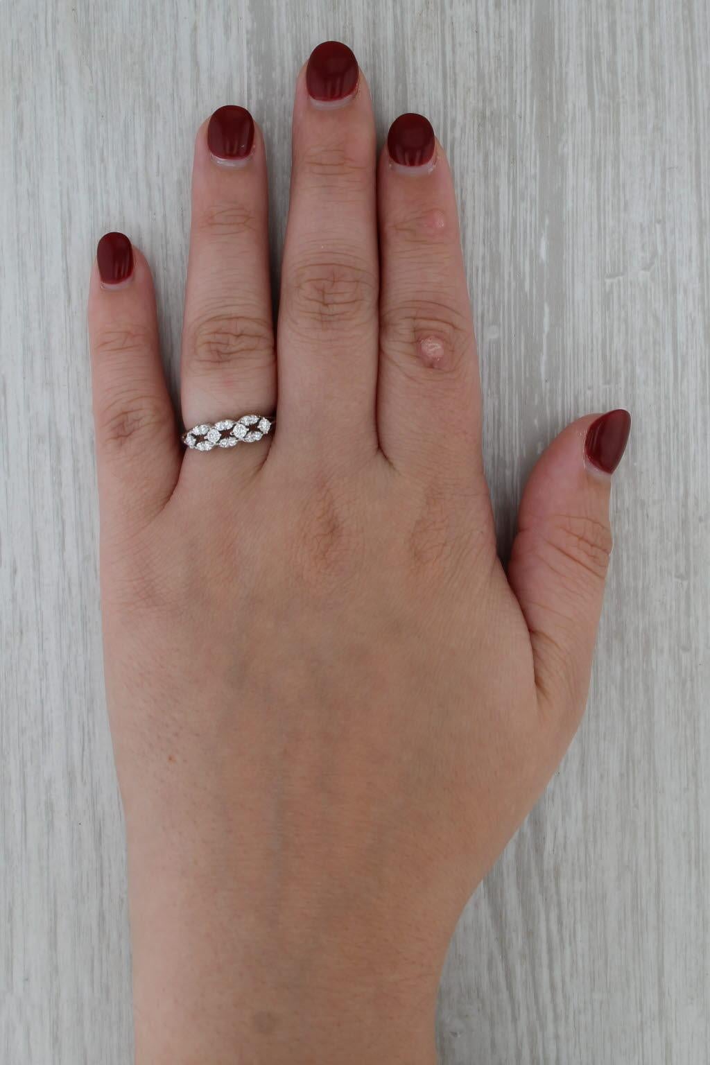 Anello con diamante da 0,31ctw in oro bianco 18k misura 6,25 Fascia nuziale impilabile in vendita 4
