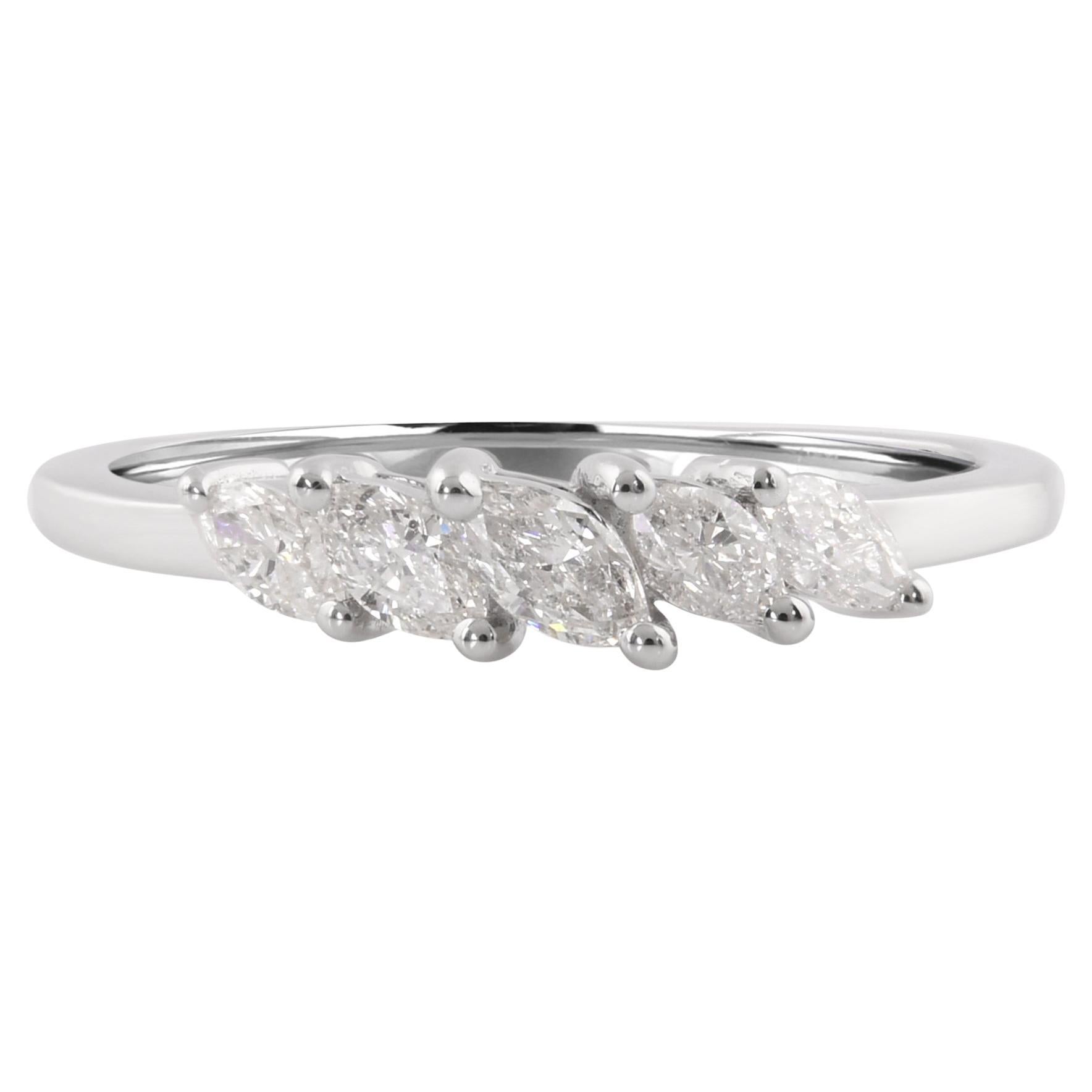 0,32 carati Si Clarity Hi Color Marquise Diamond Band Ring Oro bianco 18 carati