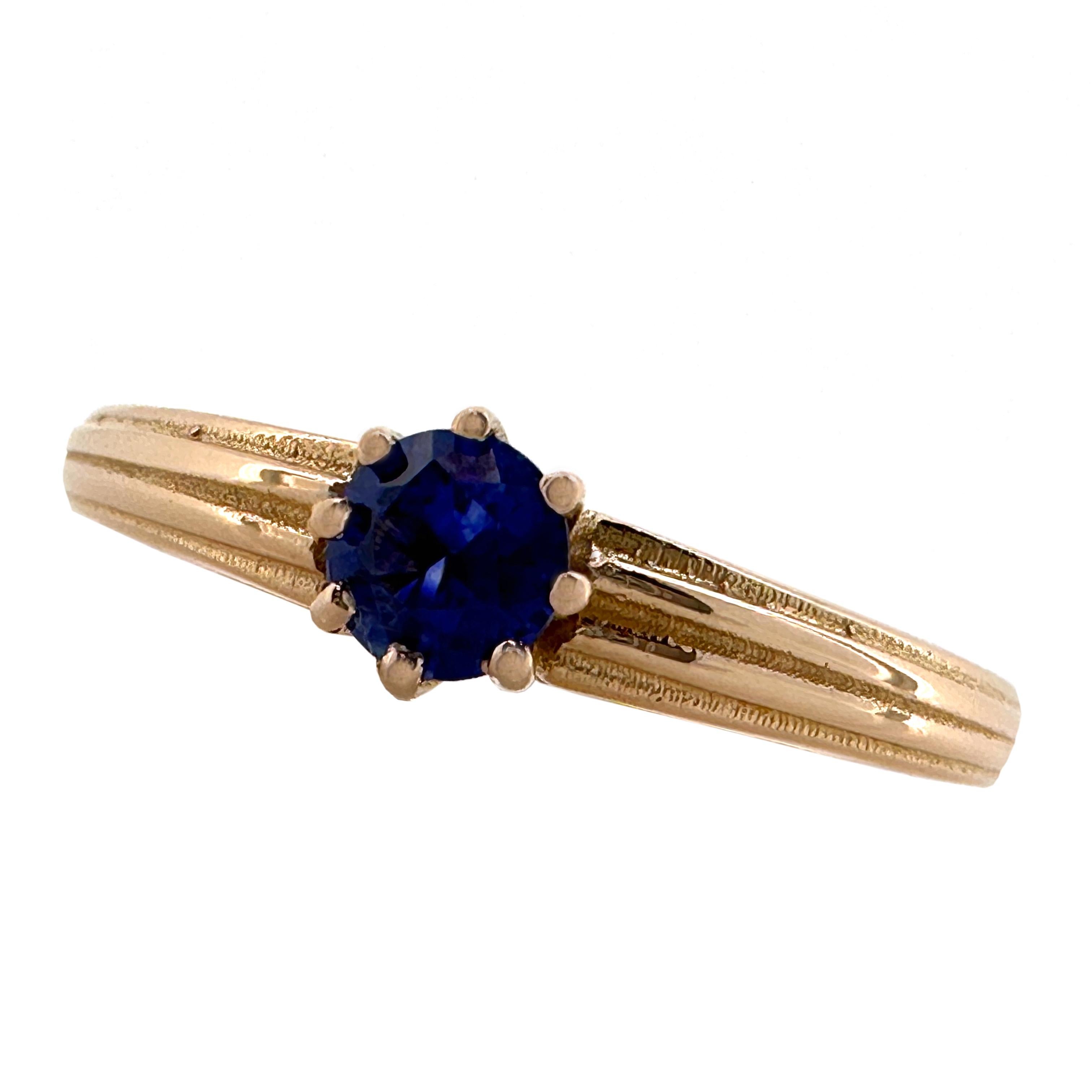 0.32 Carat Zambian Sapphire in Fluted & Tapered Rose Gold Solitaire Ring In New Condition For Sale In Sherman Oaks, CA
