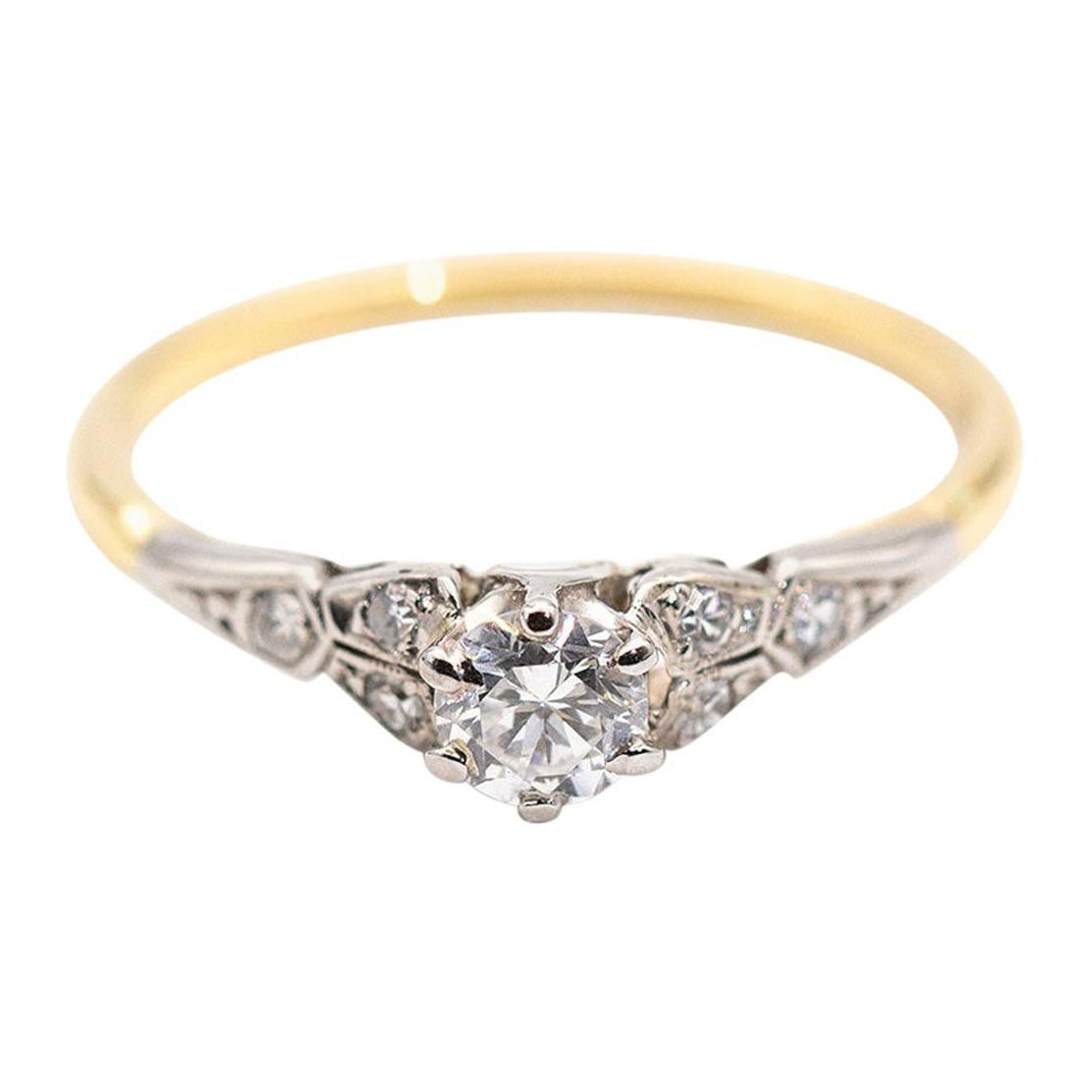 0.32 Carats of Round Diamonds 18 Carat Gold Vintage Engagement Ring
