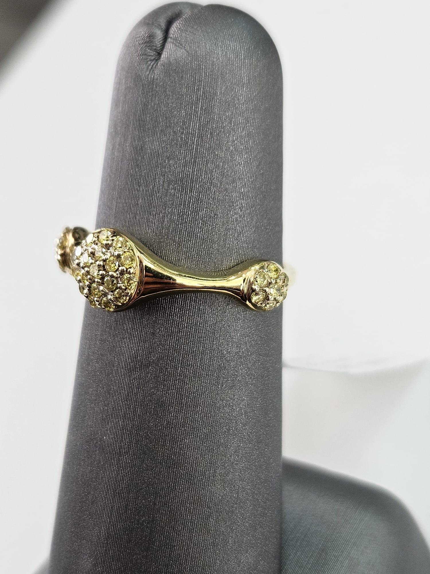 Round Cut 0.32 ct Yellow Diamond Cluster Ring For Sale