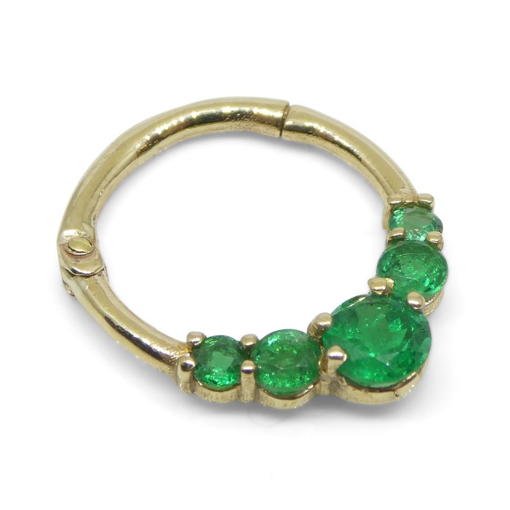 Women's or Men's 0.32ct Round Green Emerald Hinged 16G 10mm Septum Clicker Ring set in 14k Yellow For Sale