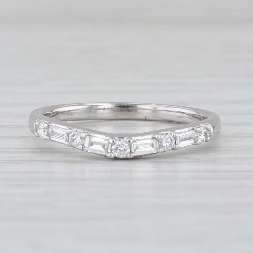 0.32ctw Diamond Wedding Band 14k White Gold Size 7.5 Stackable Anniversary Ring im Zustand „Gut“ im Angebot in McLeansville, NC