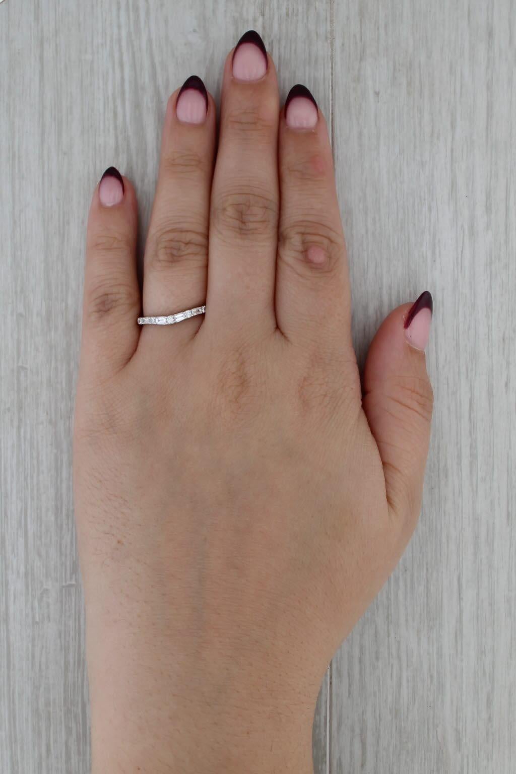 0.32ctw Diamond Wedding Band 14k White Gold Size 7.5 Stackable Anniversary Ring im Angebot 3