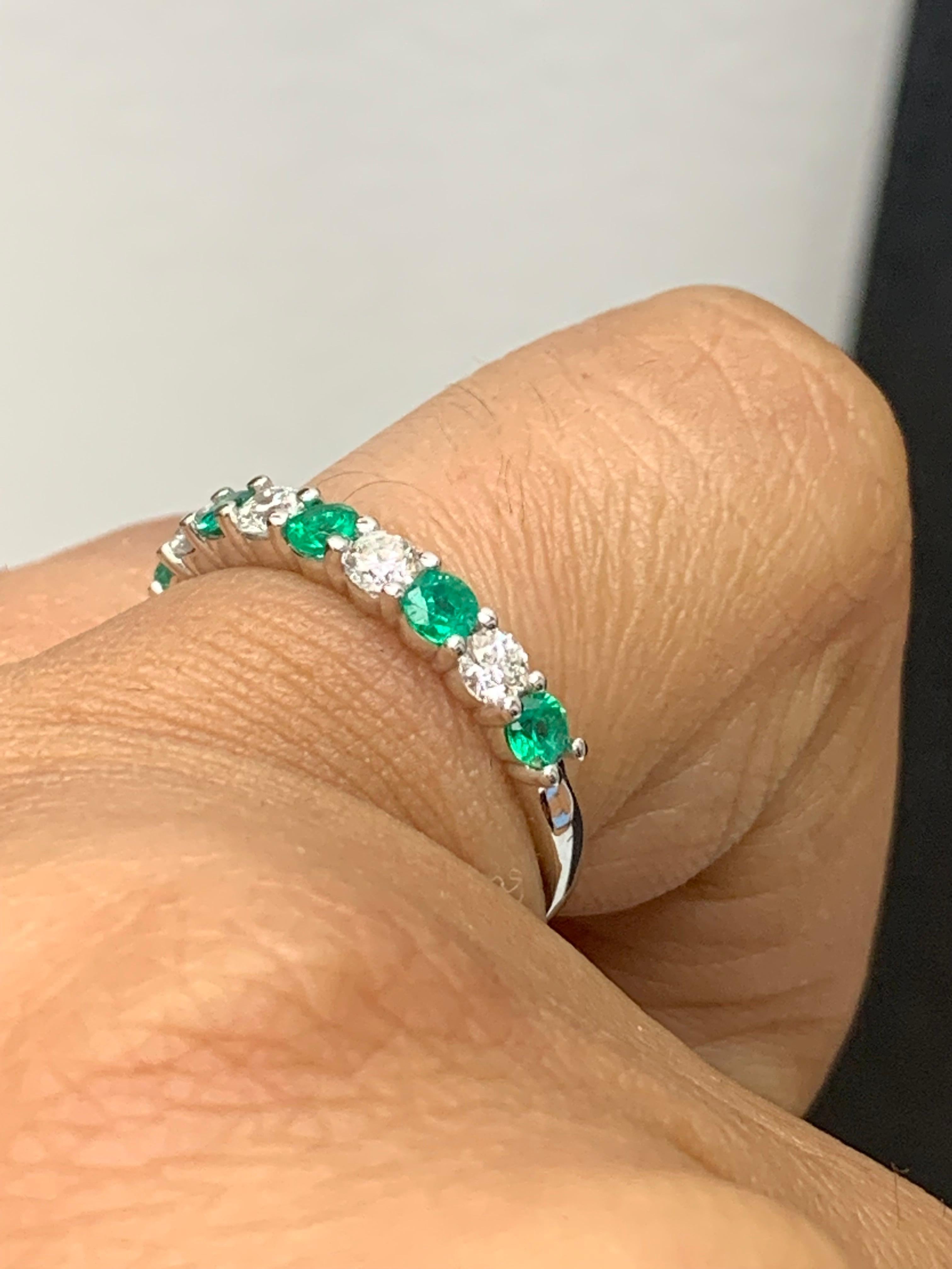 0,33 Karat Brillantschliff Smaragd Diamant 9 Stein Ehering 14K Weißgold im Angebot 6