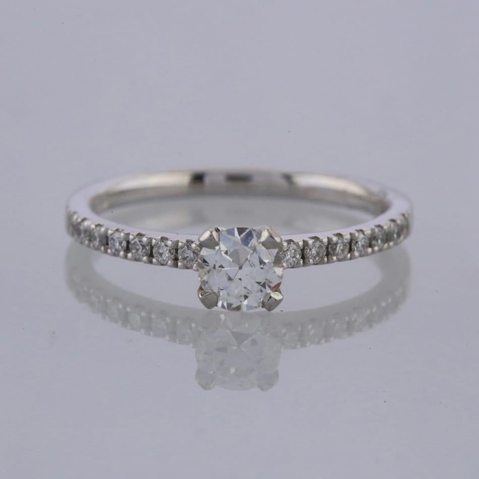 0.33 Carat Diamond Solitaire Engagement Ring In Good Condition In London, GB