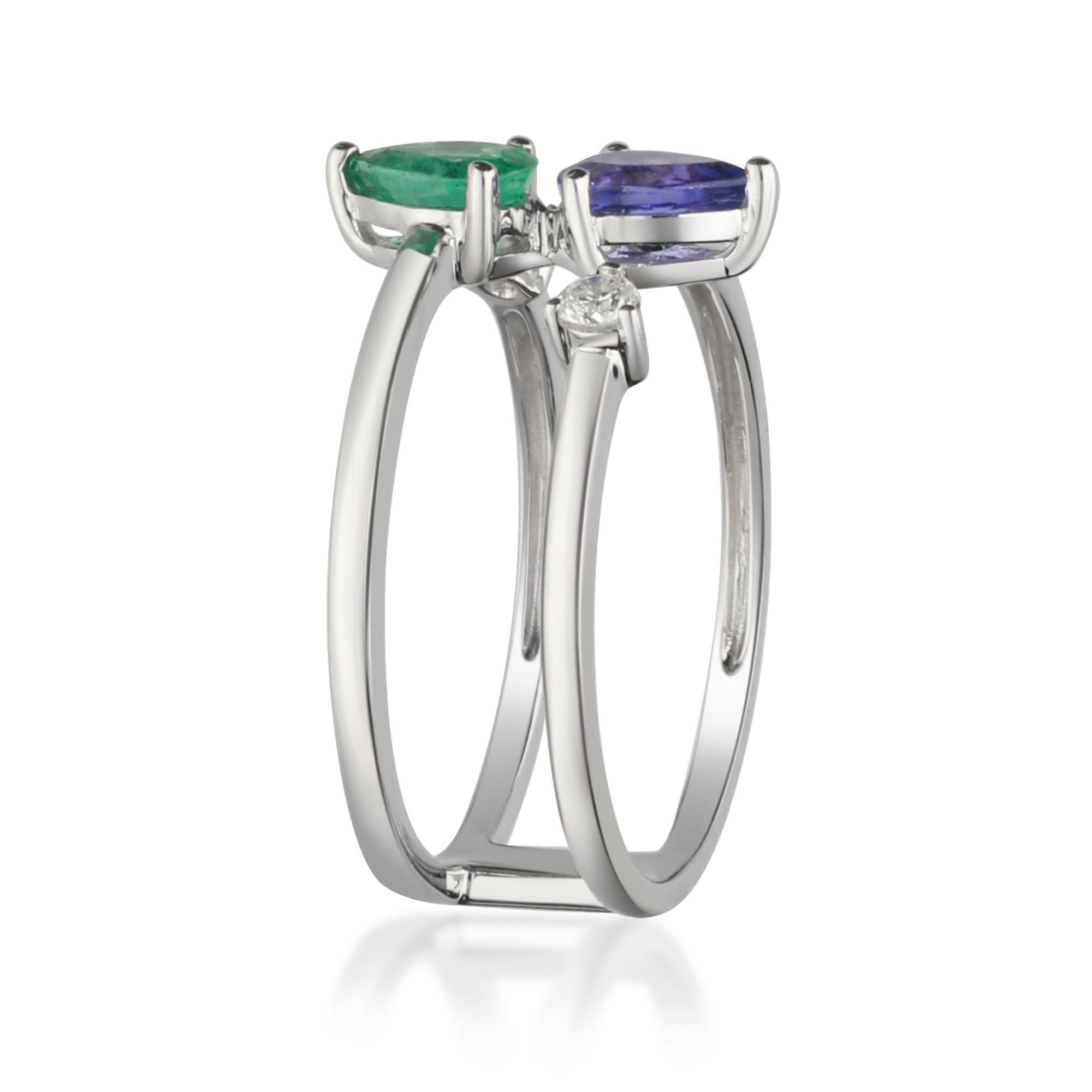 Pear Cut 0.33 Carat Emerald and 0.42 Tanzanite and Diamond 14 Karat White Gold Ring For Sale