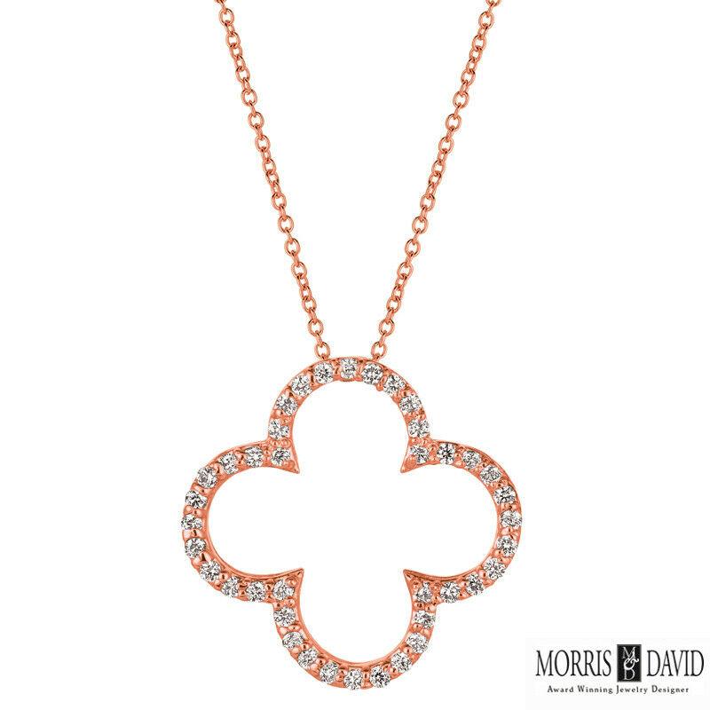 Contemporain Chaîne pendentif trèfle en or blanc 14 carats avec diamants naturels de 0,33 carat en vente