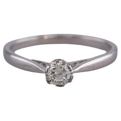Anillo solitario de diamante redondo talla brillante de 0,33 quilates