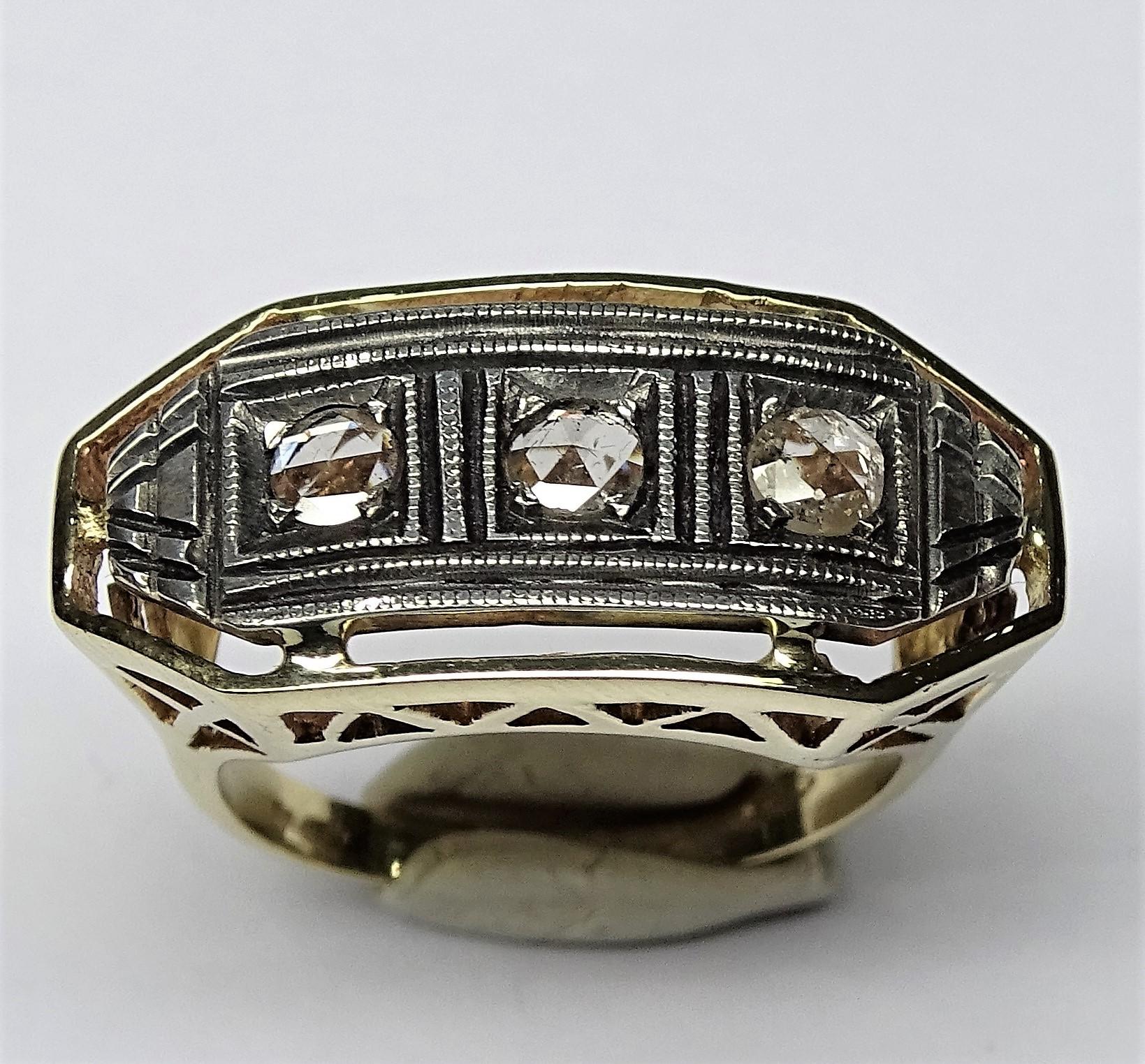 Women's or Men's 0.33 Rose Cut Diamonds 14 Karat Yellow Gold Engagement Ring For Sale
