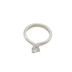 0.33ct D/VS2 GIA Cert Solitaire Ring Set in 3-Claw Setting in Platinum