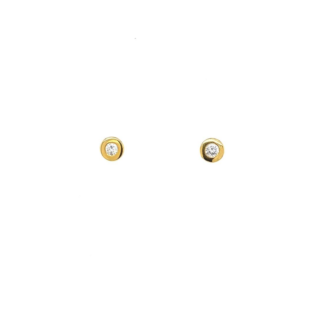 0.33ct Diamond Studs Earrings in Rubover Setting in 18ct Yellow Gold In New Condition For Sale In London, GB
