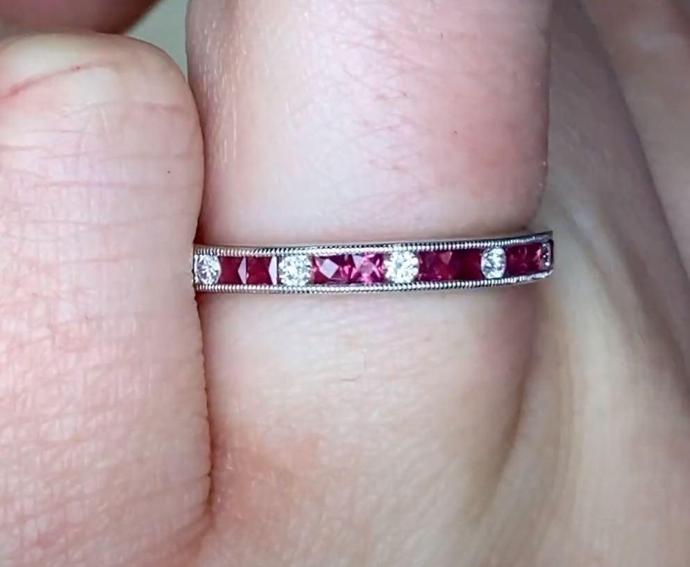 0.33ct Natural Ruby & 0.14ct Diamond Wedding Band, Platinum In Excellent Condition For Sale In New York, NY