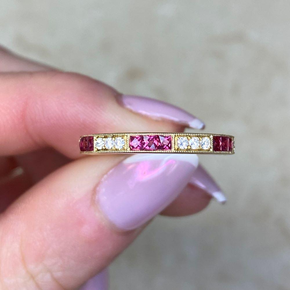0.33ct Ruby & 0.14ct Diamond Wedding Band, 18k Yellow Gold For Sale 3