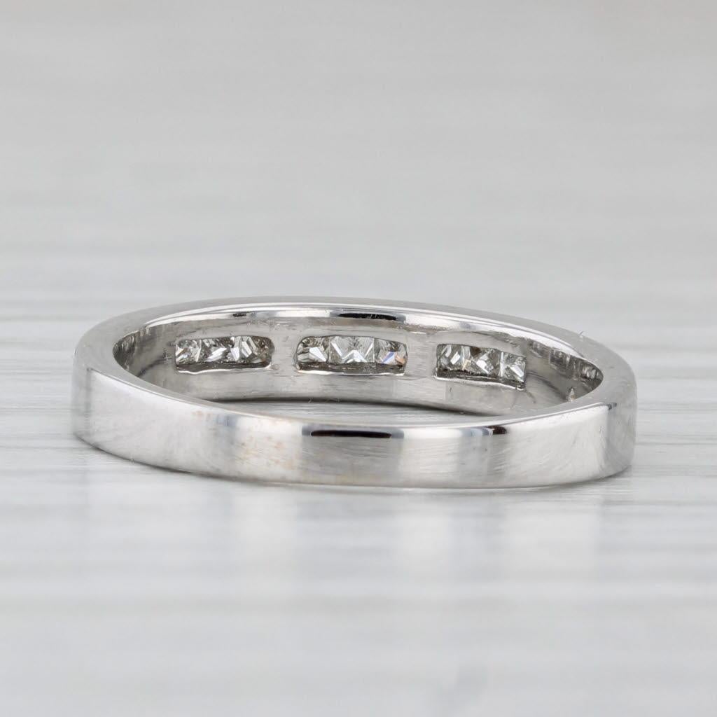 Taille princesse 0.33ctw Diamond Channel Set Wedding Band 18k White Gold Size 5.25 Ring Stackable en vente