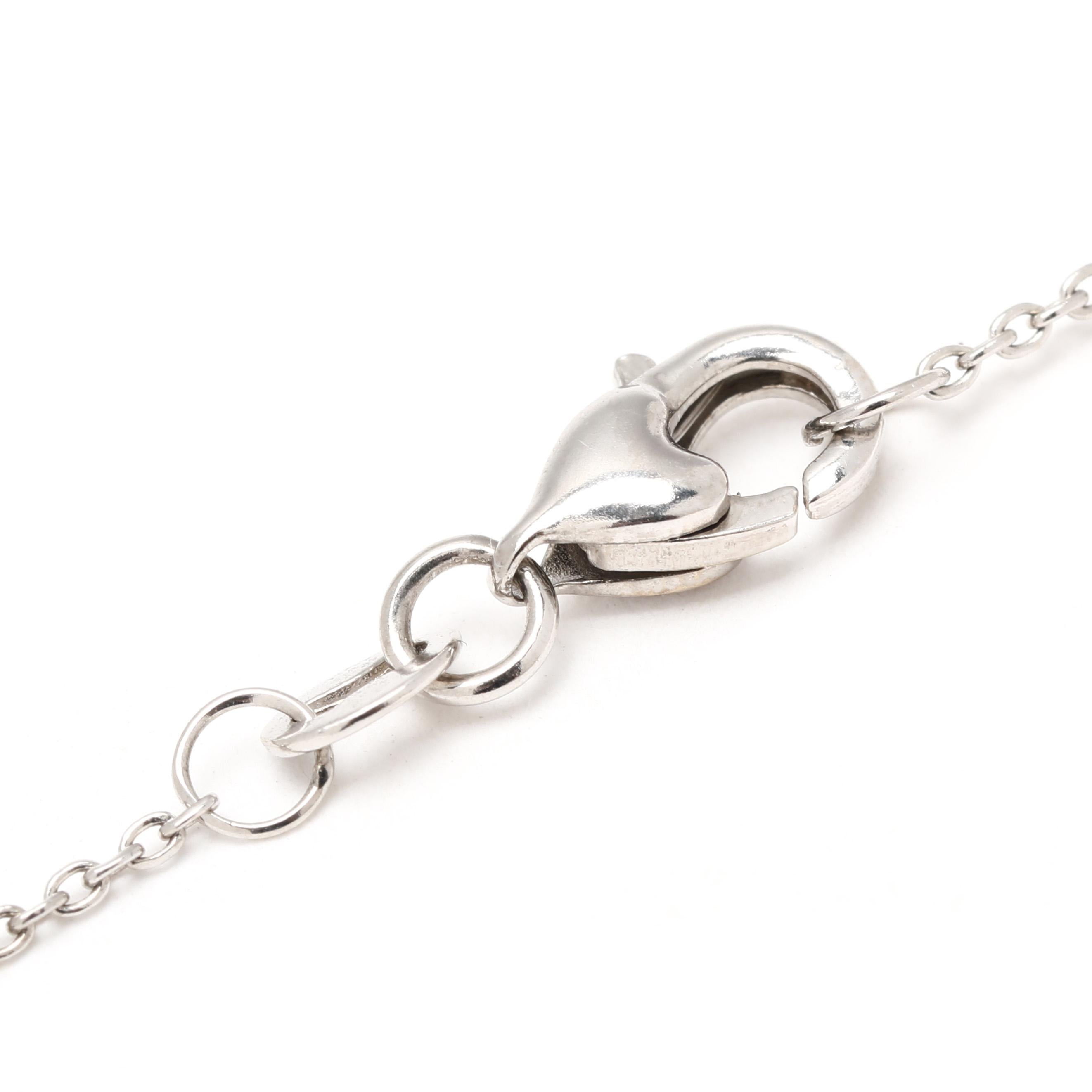Taglio rotondo Collana con ciondolo a forma di aureola con diamanti da 0,33ctw, oro bianco 14k, lunghezza 18,5 pollici in vendita