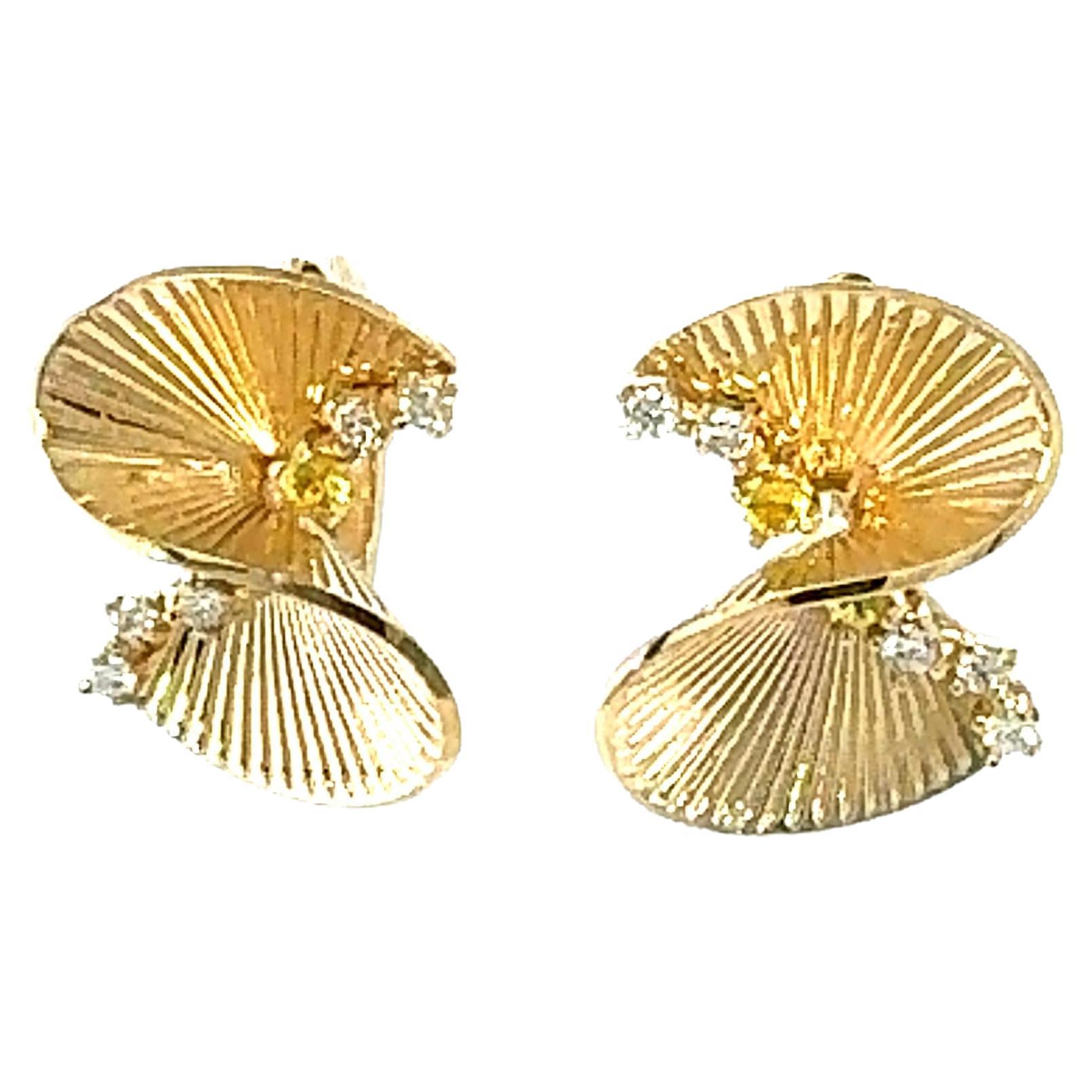 Boucles d'oreilles d'inspiration Art déco en or jaune avec diamants 0,34 carat en vente