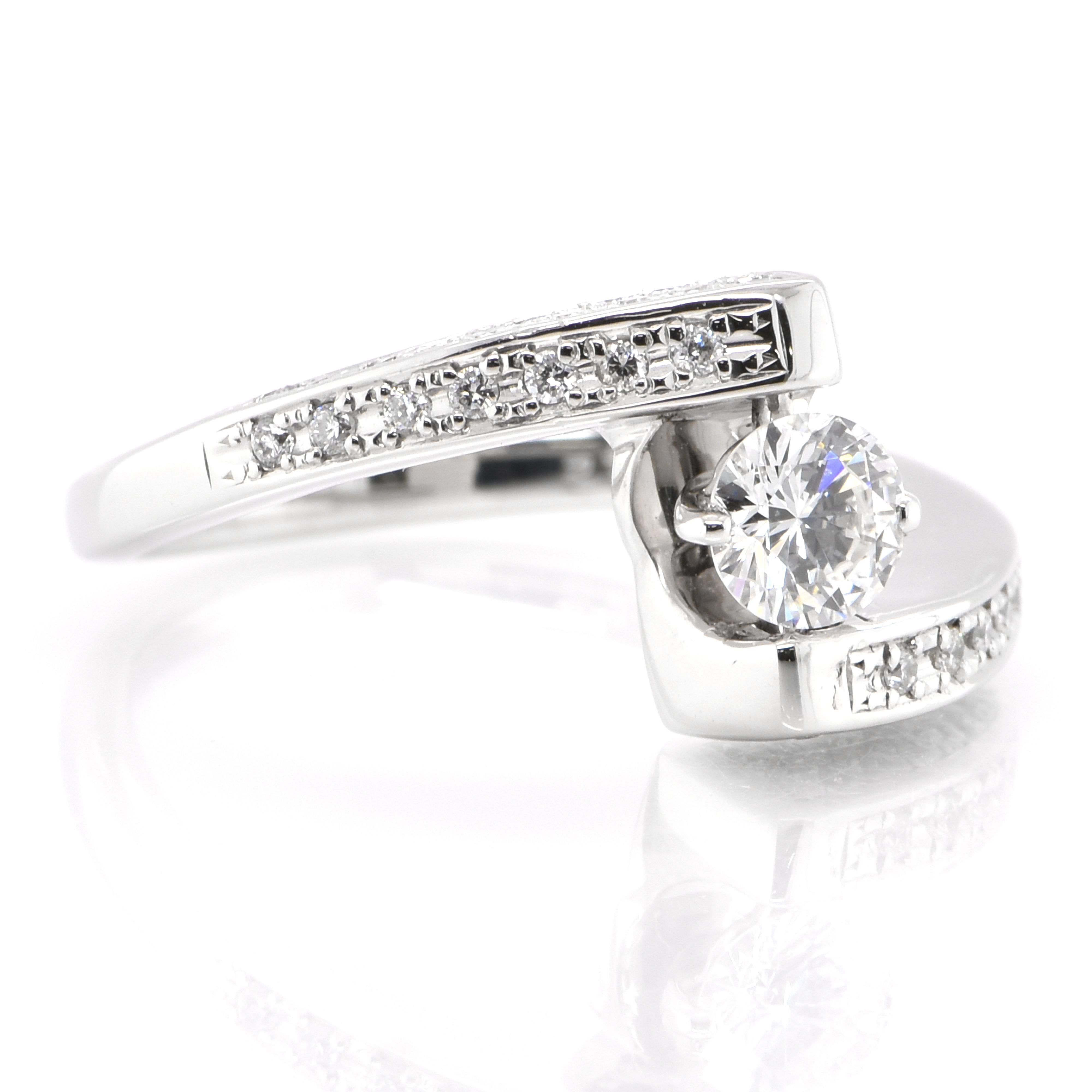 Modern 0.34 Carat Natural Dancing Diamond Ring Set in Platinum For Sale