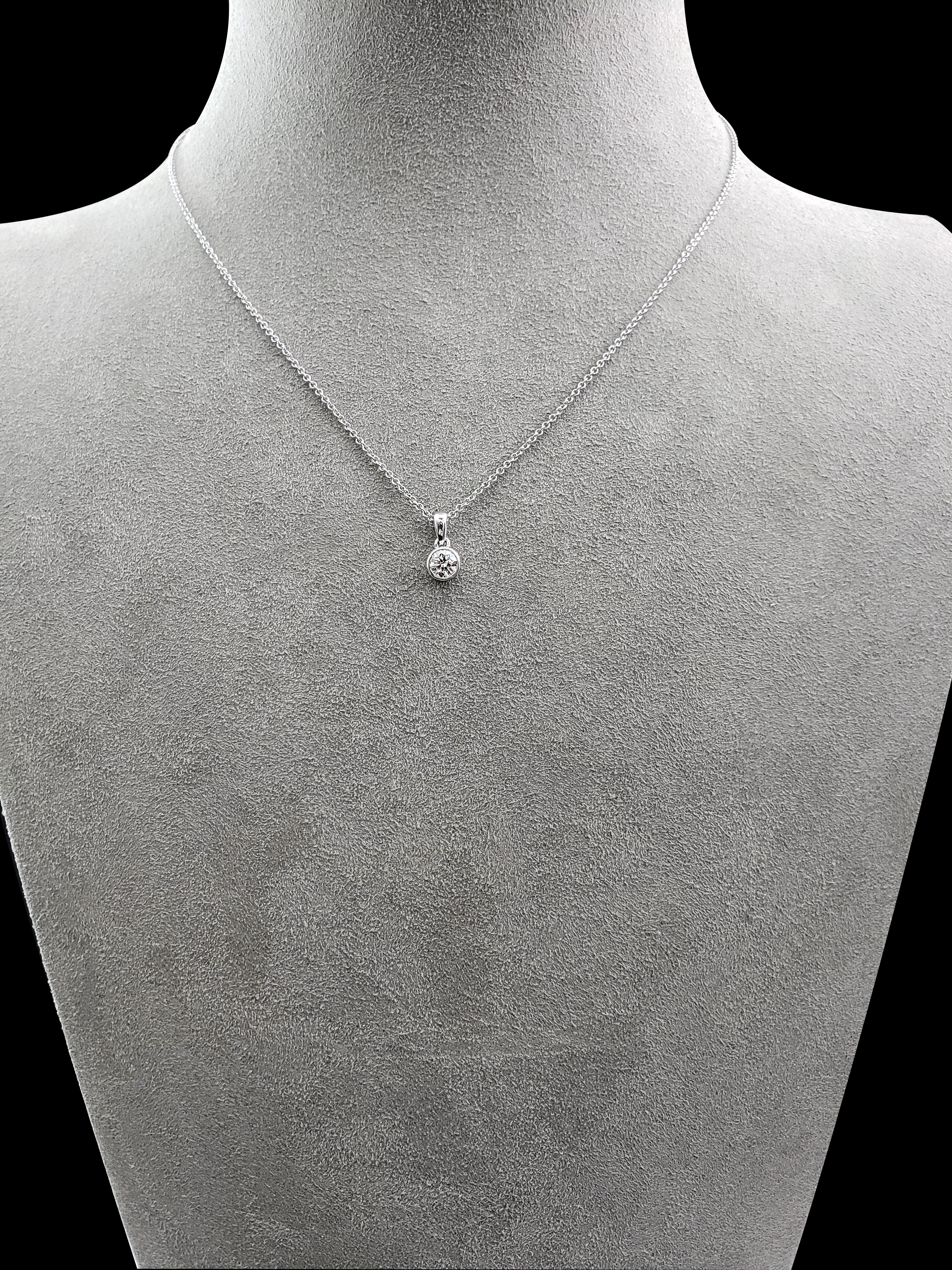 Contemporary Roman Malakov, 0.34 Carat Round Diamond Bezel Solitaire Pendant Necklace