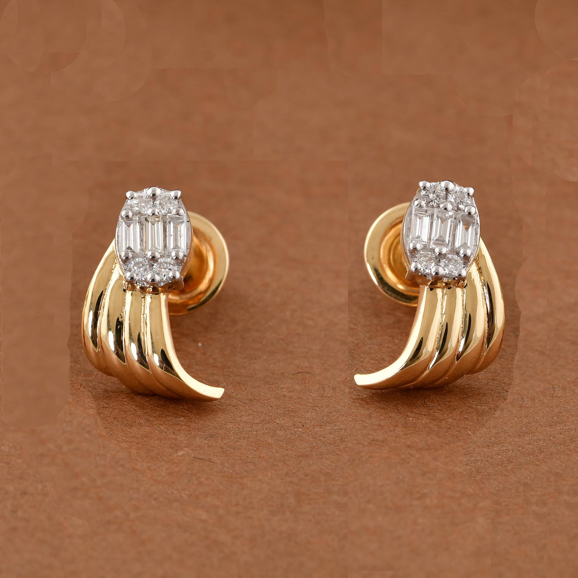Modern 0.34 Carat SI Clarity HI Color Baguette Diamond Earrings 14 Karat Yellow Gold For Sale