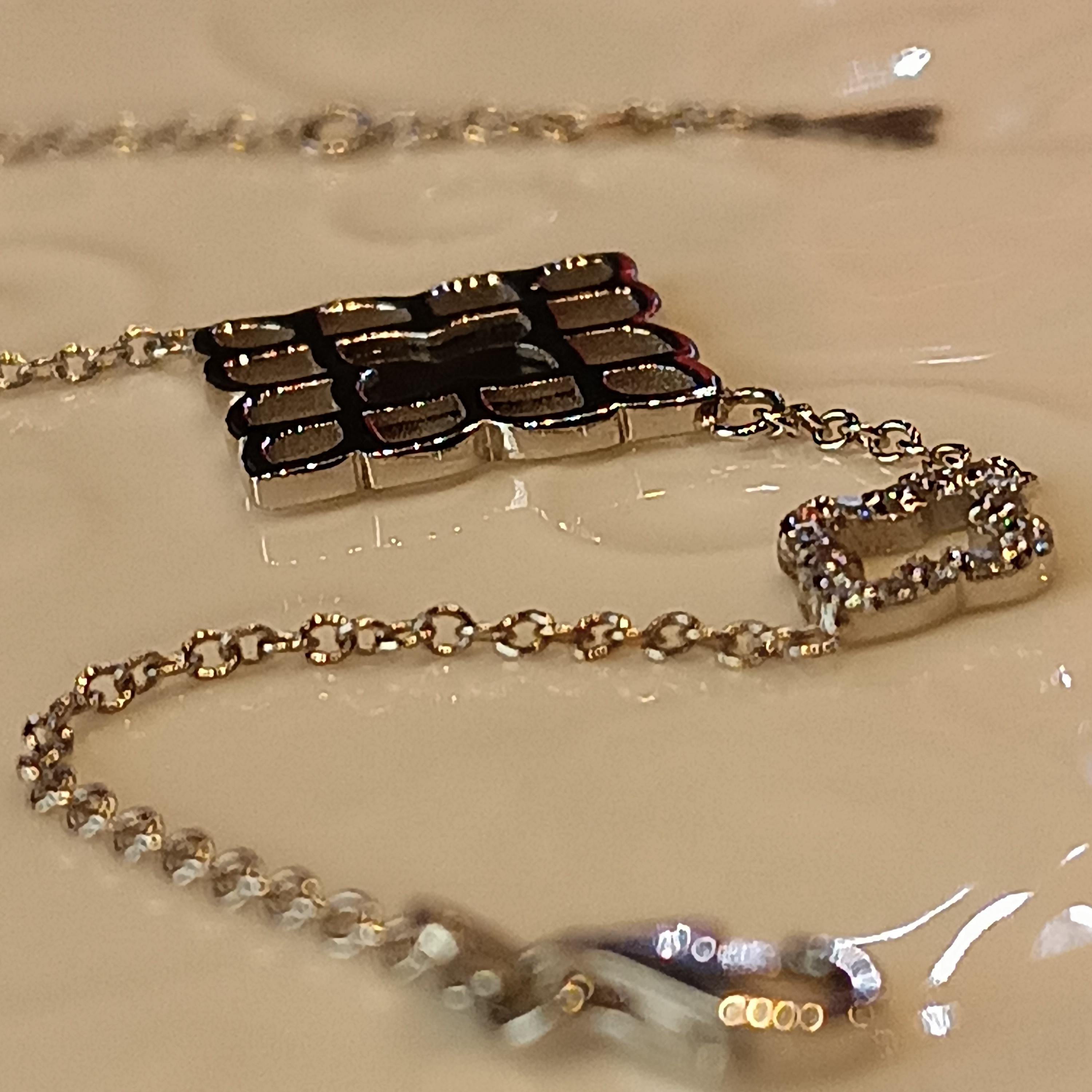 0,34 Karat VS G Farbe Diamant Weißgold Gramm 4,84 Perlmutt-Armband im Zustand „Neu“ im Angebot in Milano, MI