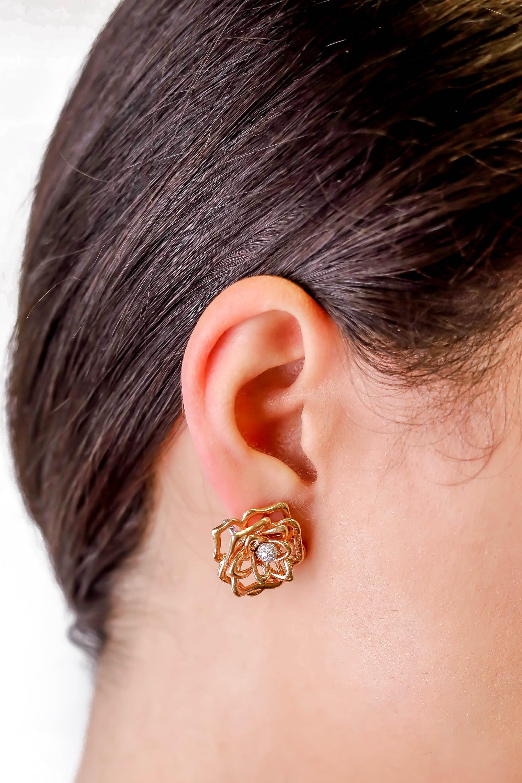 0.34 ct Diamond Accent Floral Stud Earrings in 18 kt Rose Gold by Robert Coin In New Condition In New York, NY