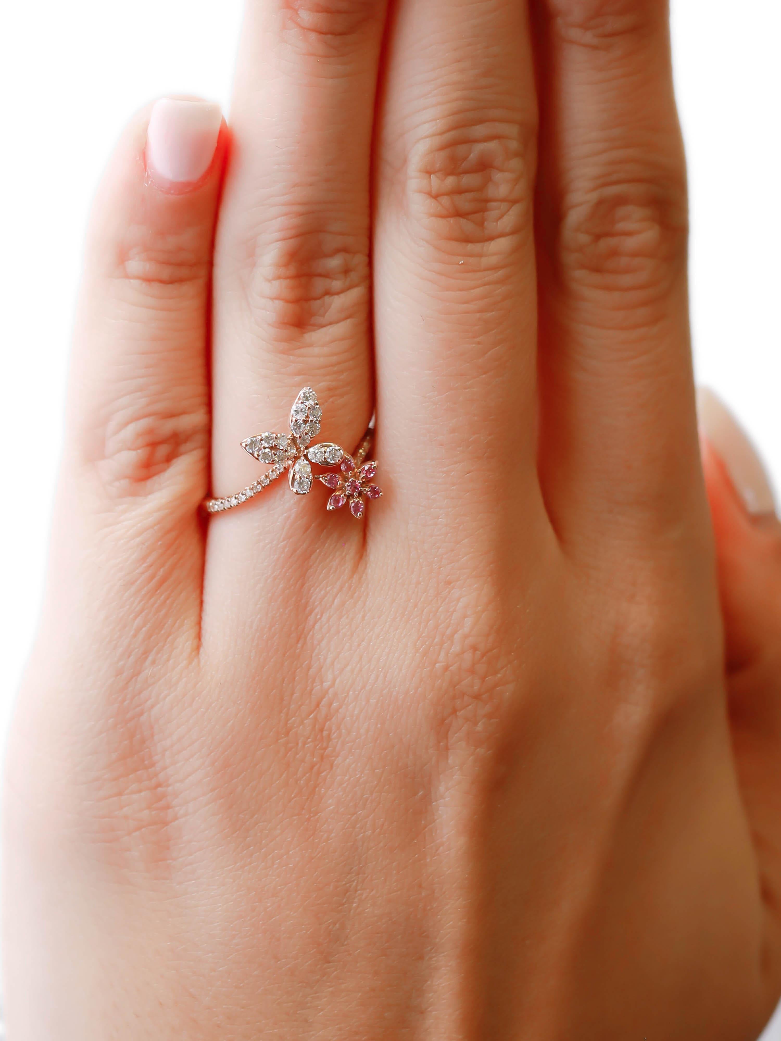 Round Cut 0.34 Ct Diamond and Pink Sapphire 14k Yellow Gold Daisy Flower Butterfly Ring For Sale