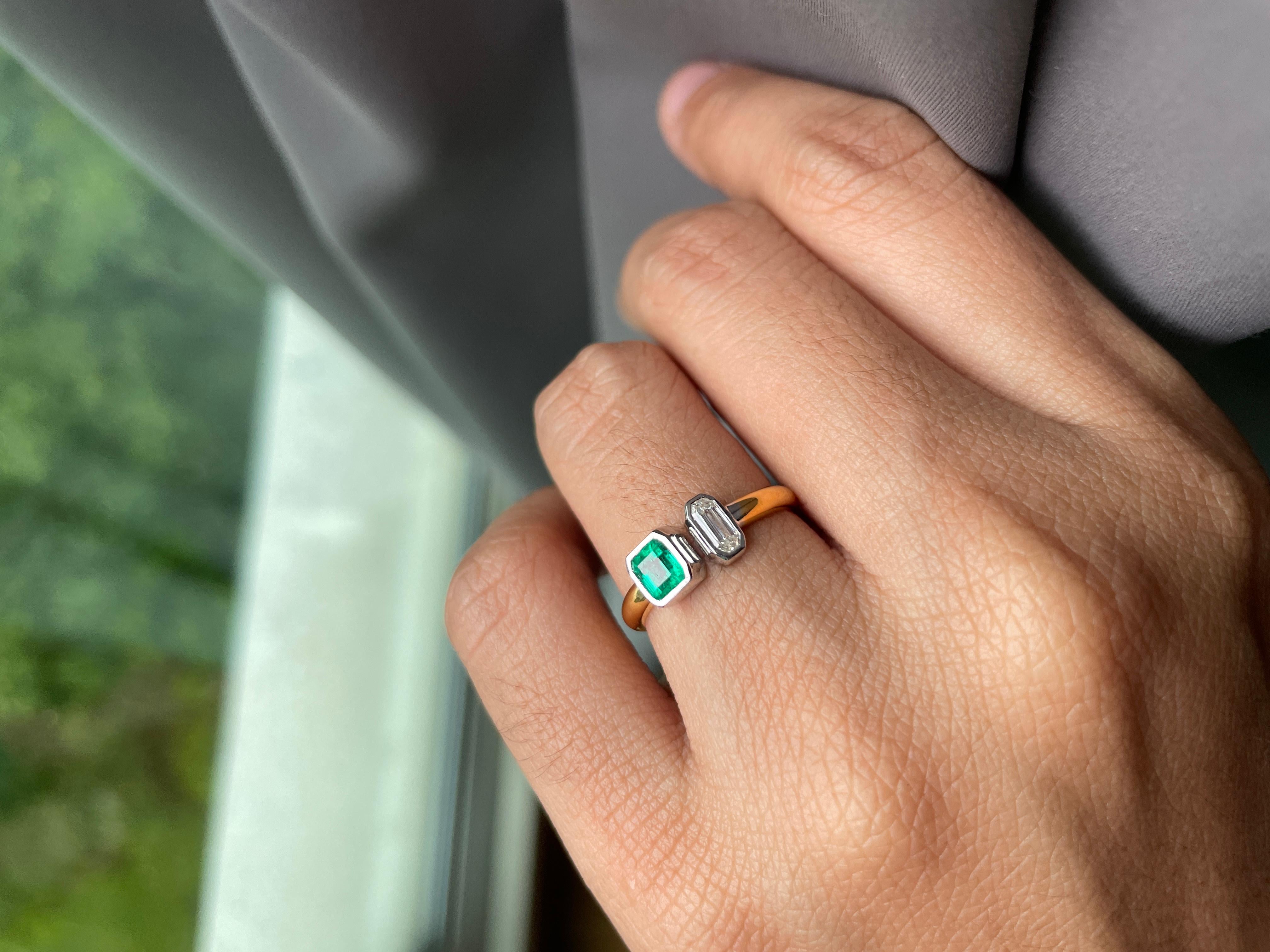 0.34Ct Colombian Emerald and Natural Diamond Toi et Moi Ring 2