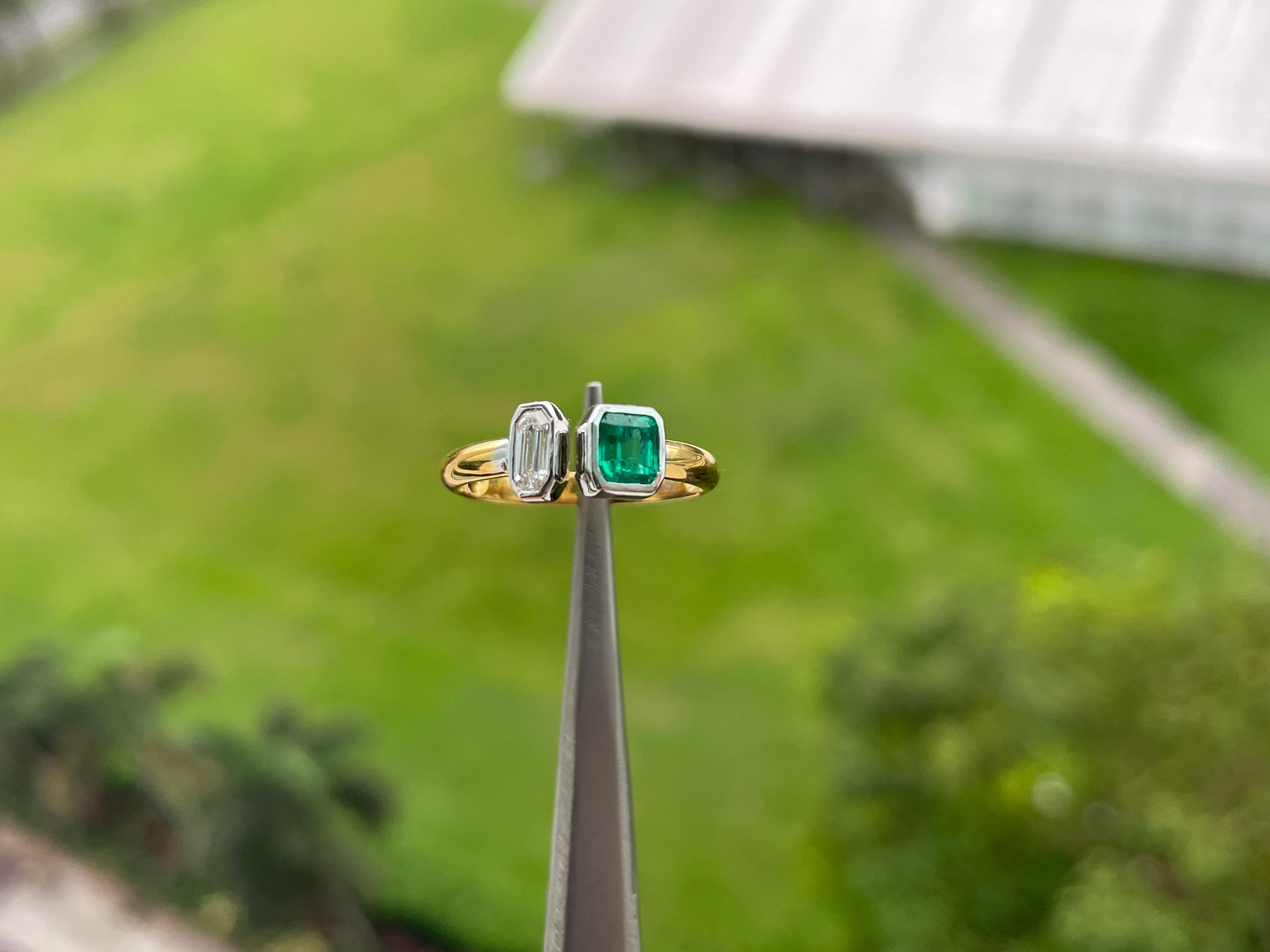 0.34Ct Colombian Emerald and Natural Diamond Toi et Moi Ring 3