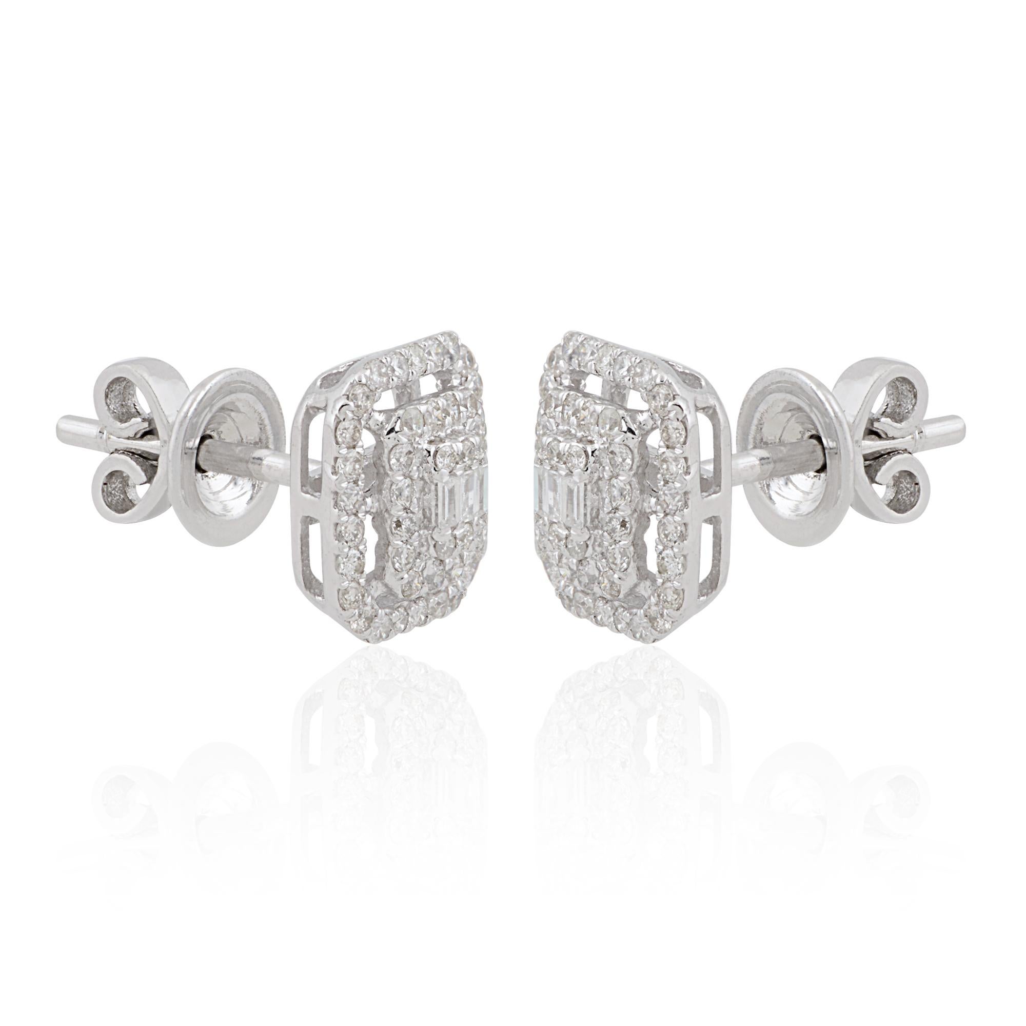 Clous d'oreilles en or blanc 10 carats avec diamants baguettes de 0,38 carat de pureté SI de couleur hi-colore Pour femmes en vente