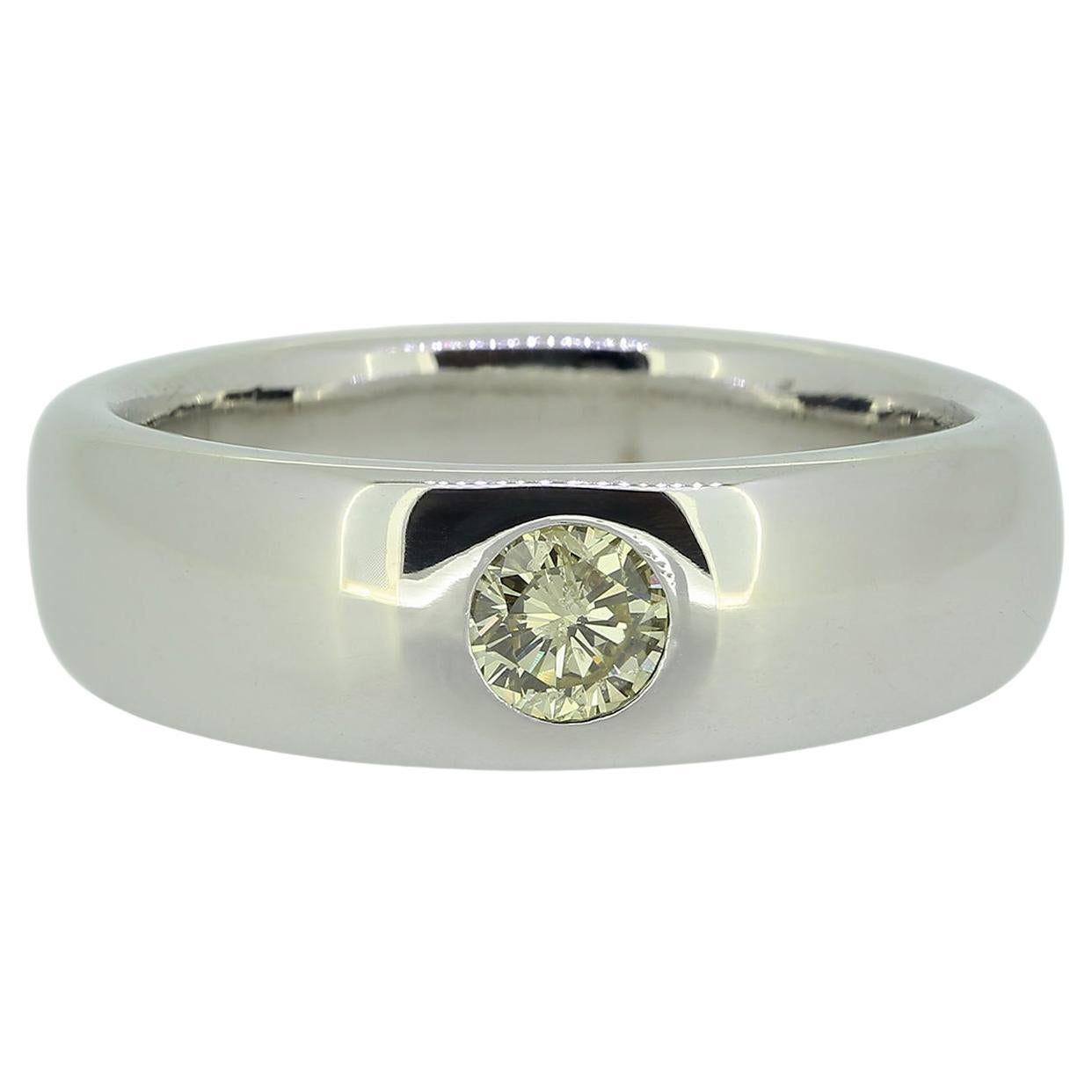 Bague avec diamant de 0,35 carat en vente