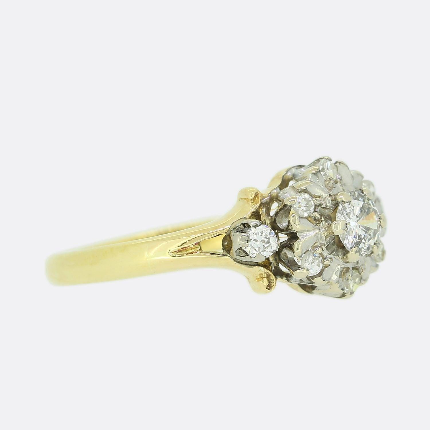 0.35 Karat Diamant Gänseblümchen-Cluster-Ring (Brillantschliff) im Angebot