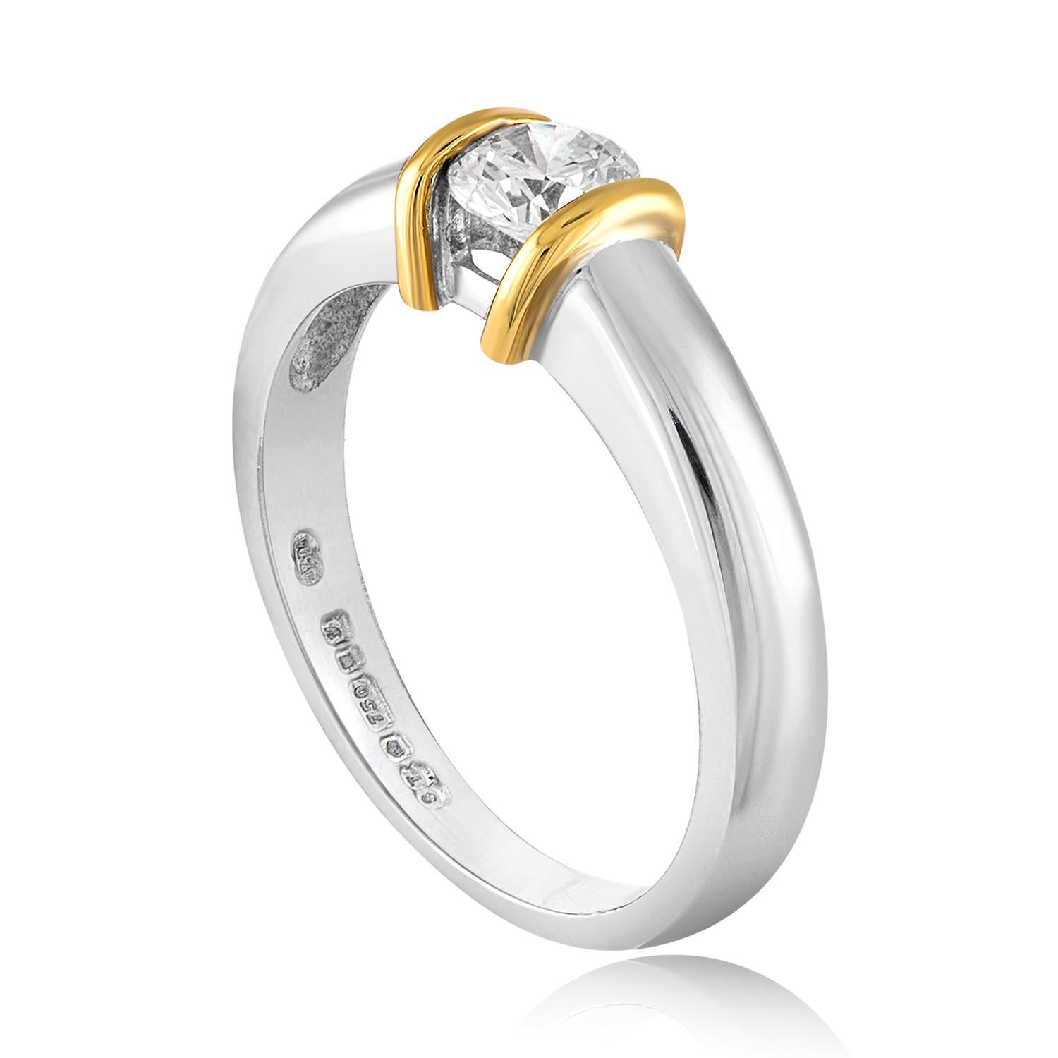 Round Cut 0.35 Carat Diamond Gold Engagement Band Set For Sale